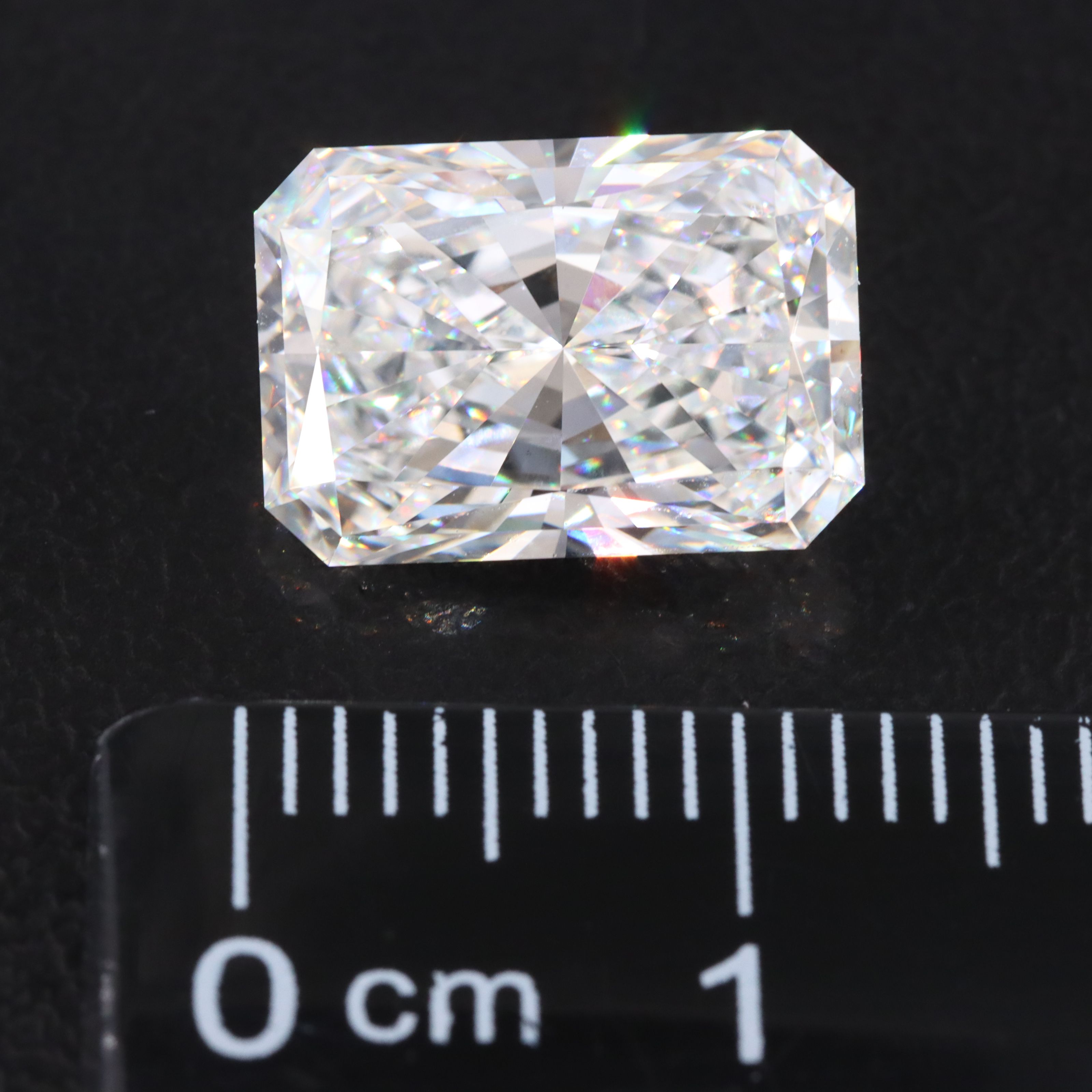 Loose 5.04 CT Lab Grown Diamond with IGI Report