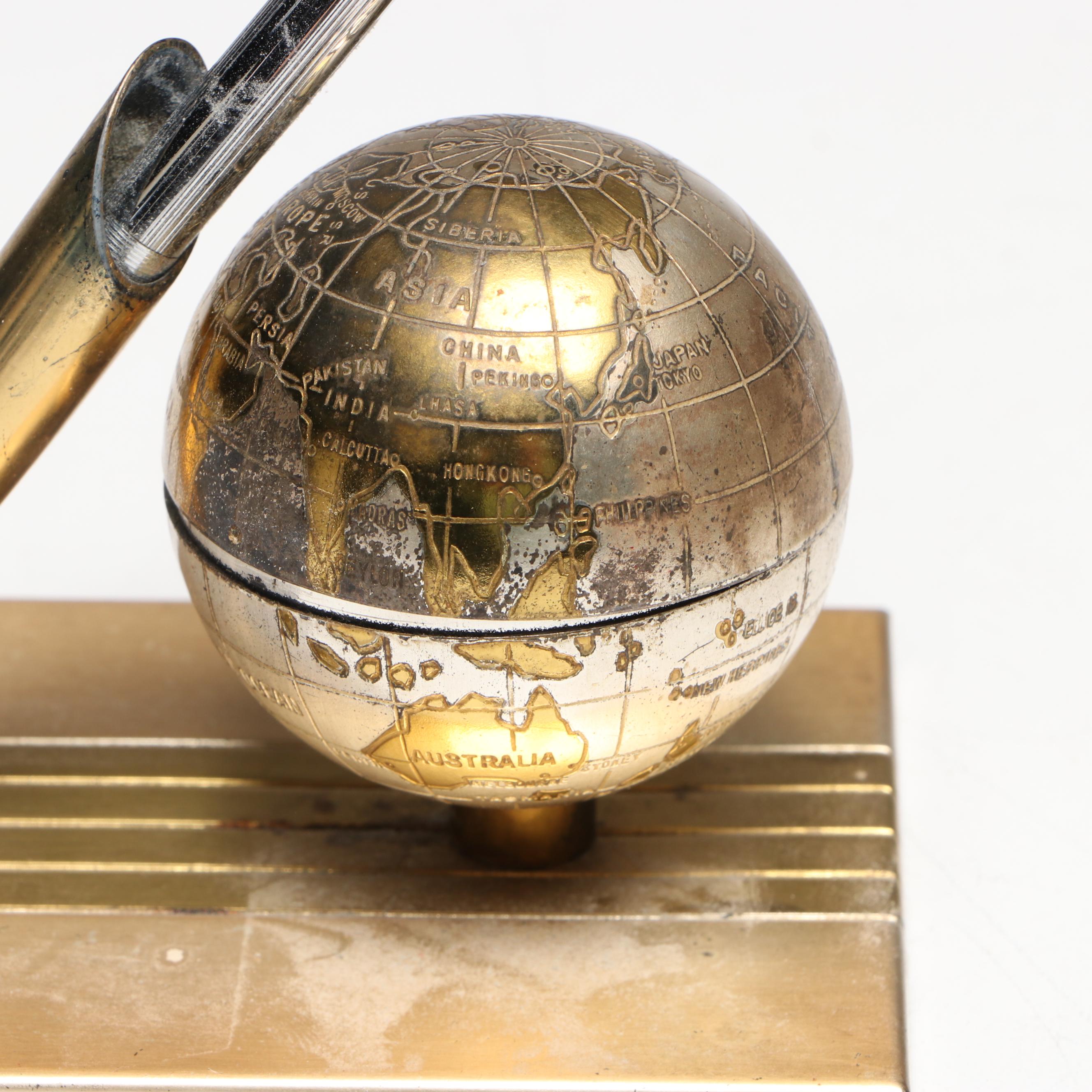 Eversharp Calcite Pen Stand with Other Office Accessories