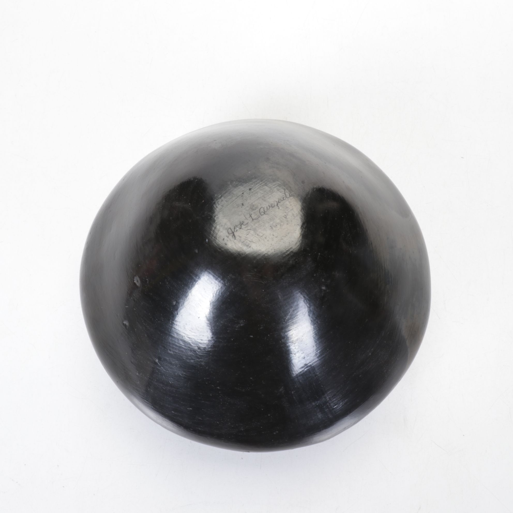 Jose L. Quezada Mata Ortiz Style Pottery Vessel, Late 20th Century