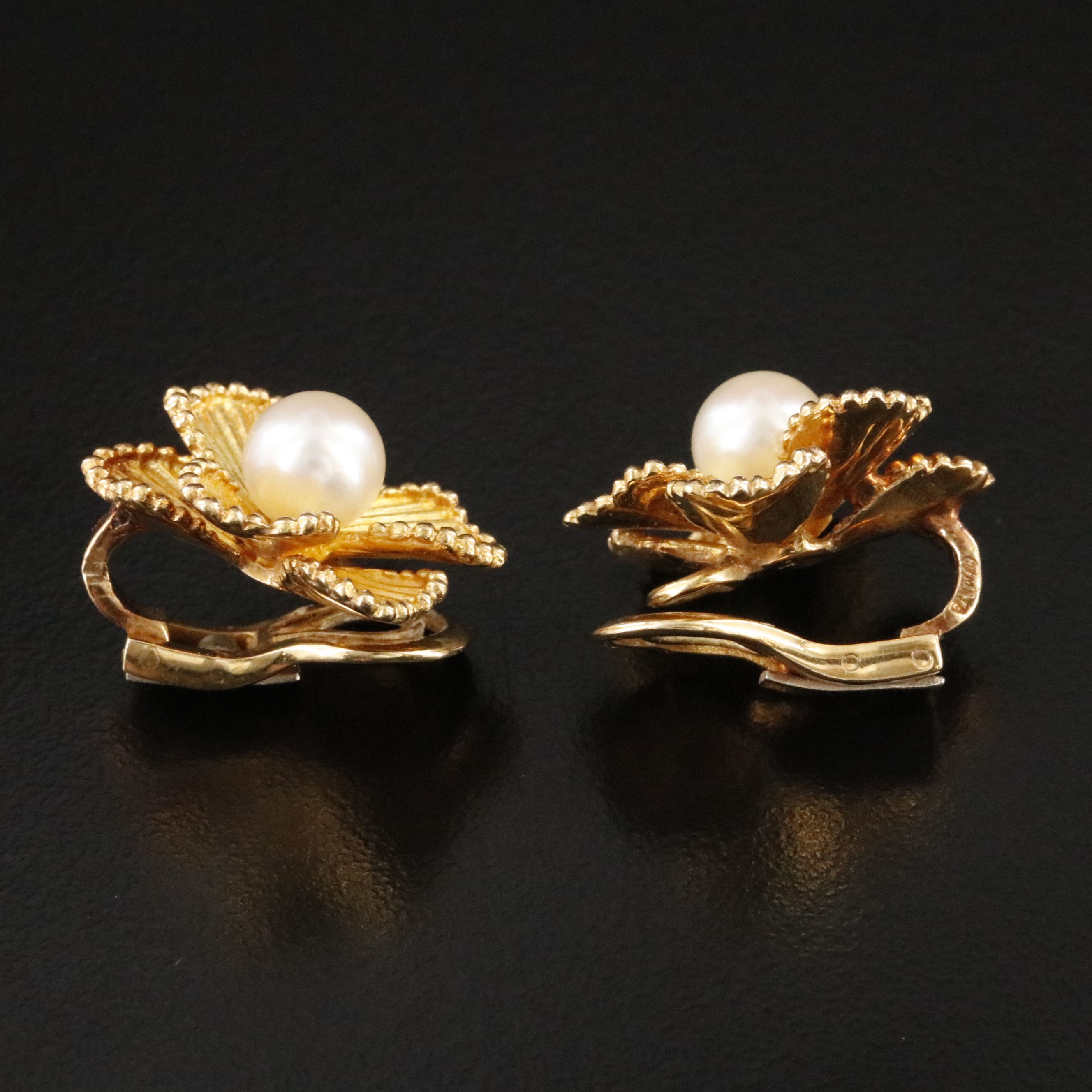 18K Pearl Flower Earrings