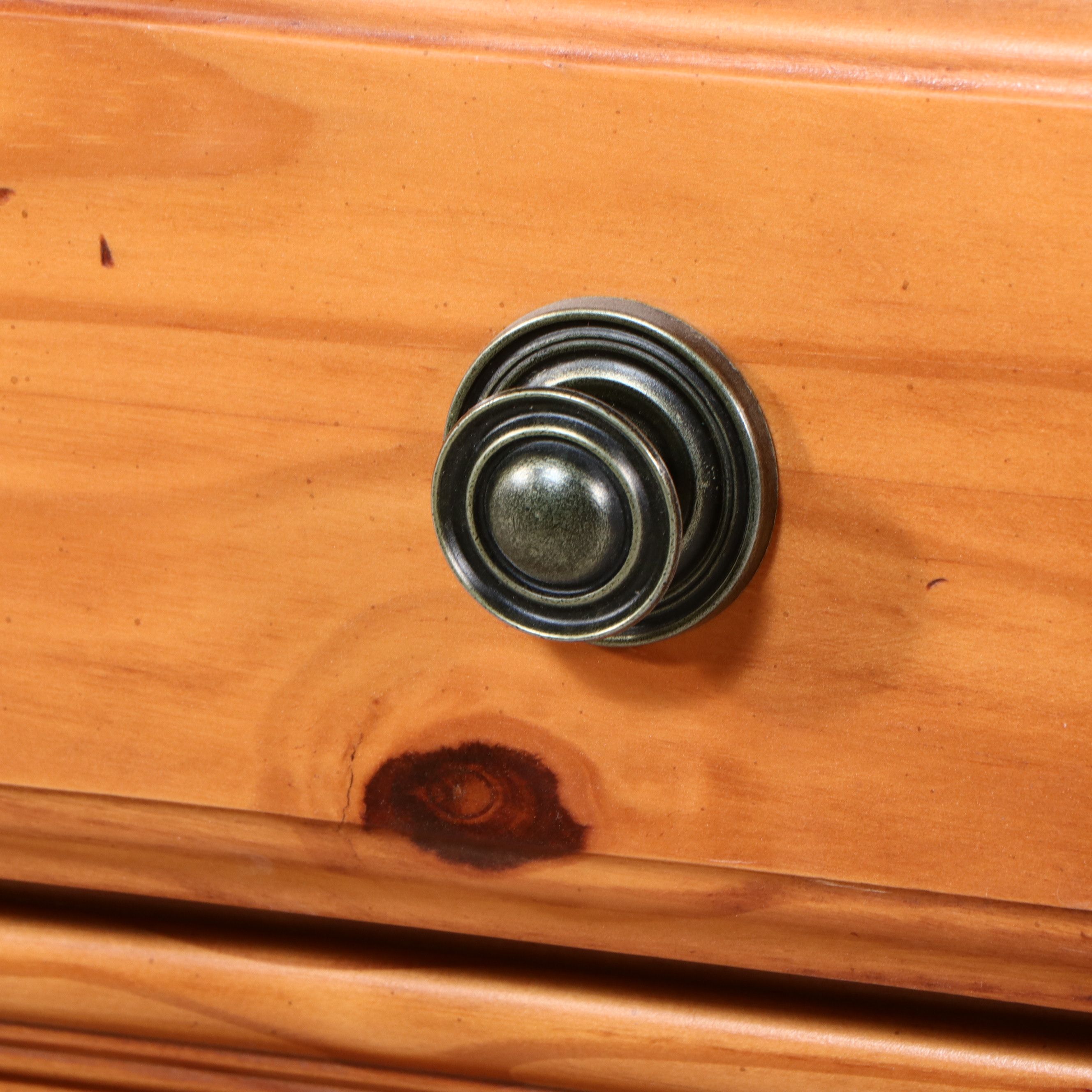 Colonial Style Pine Dresser with Center Cabinet