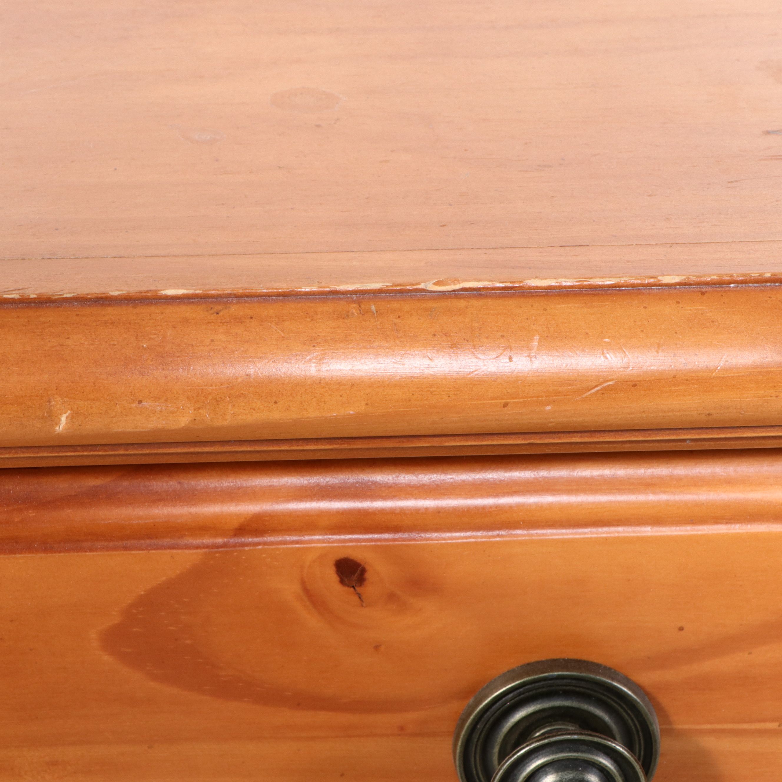 Colonial Style Pine Dresser with Center Cabinet