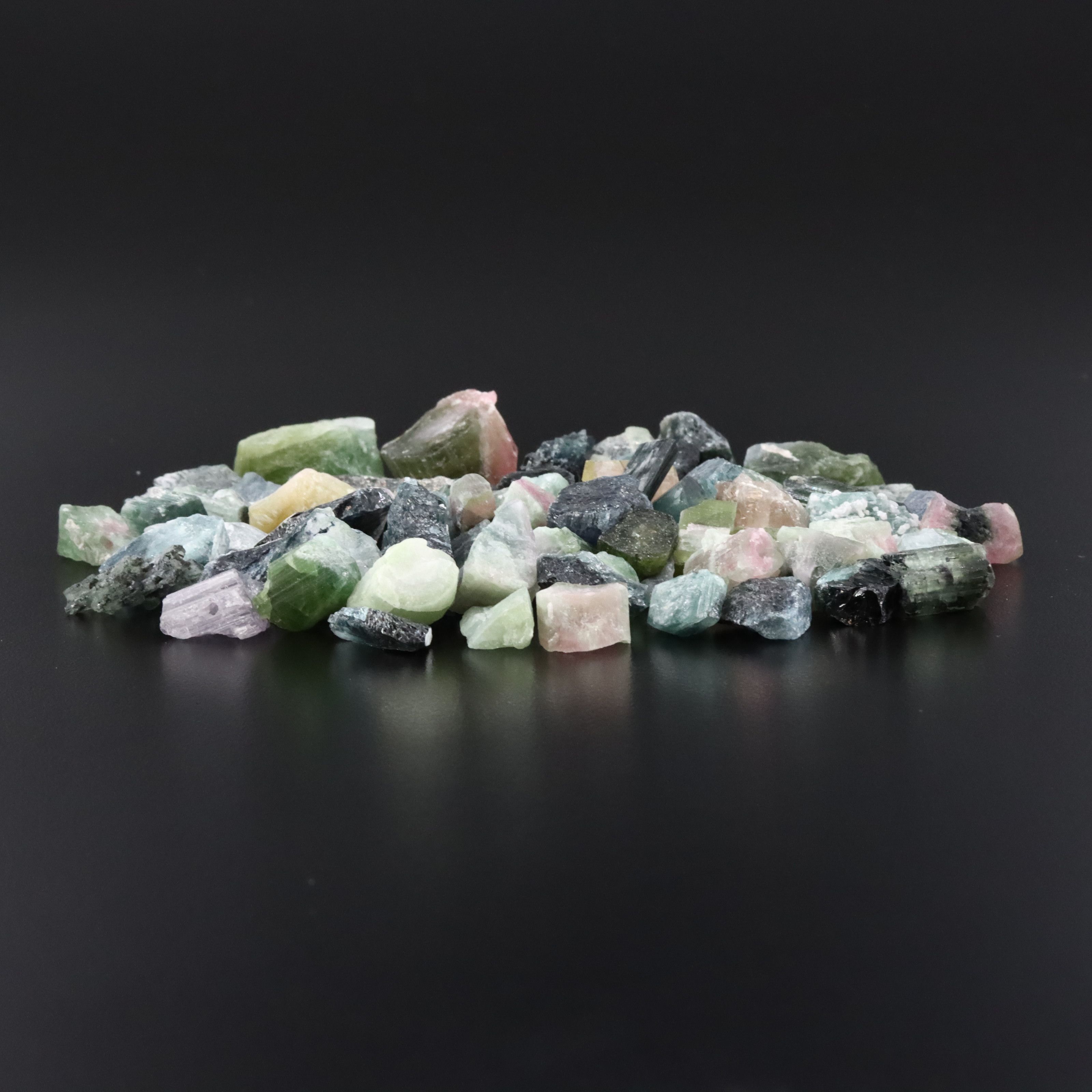 Loose 592.50 CTW Rough Tourmaline Lot