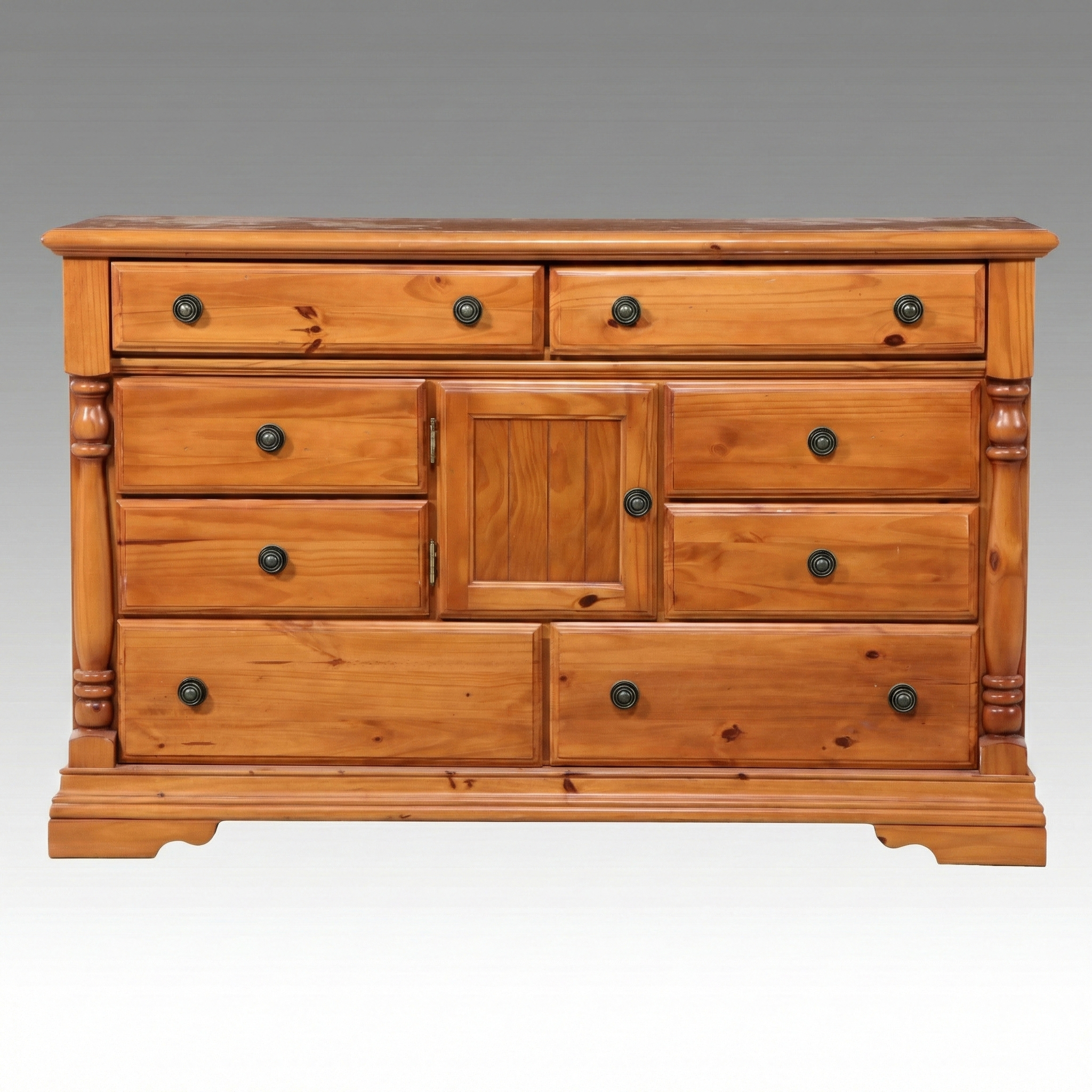 Colonial Style Pine Dresser with Center Cabinet