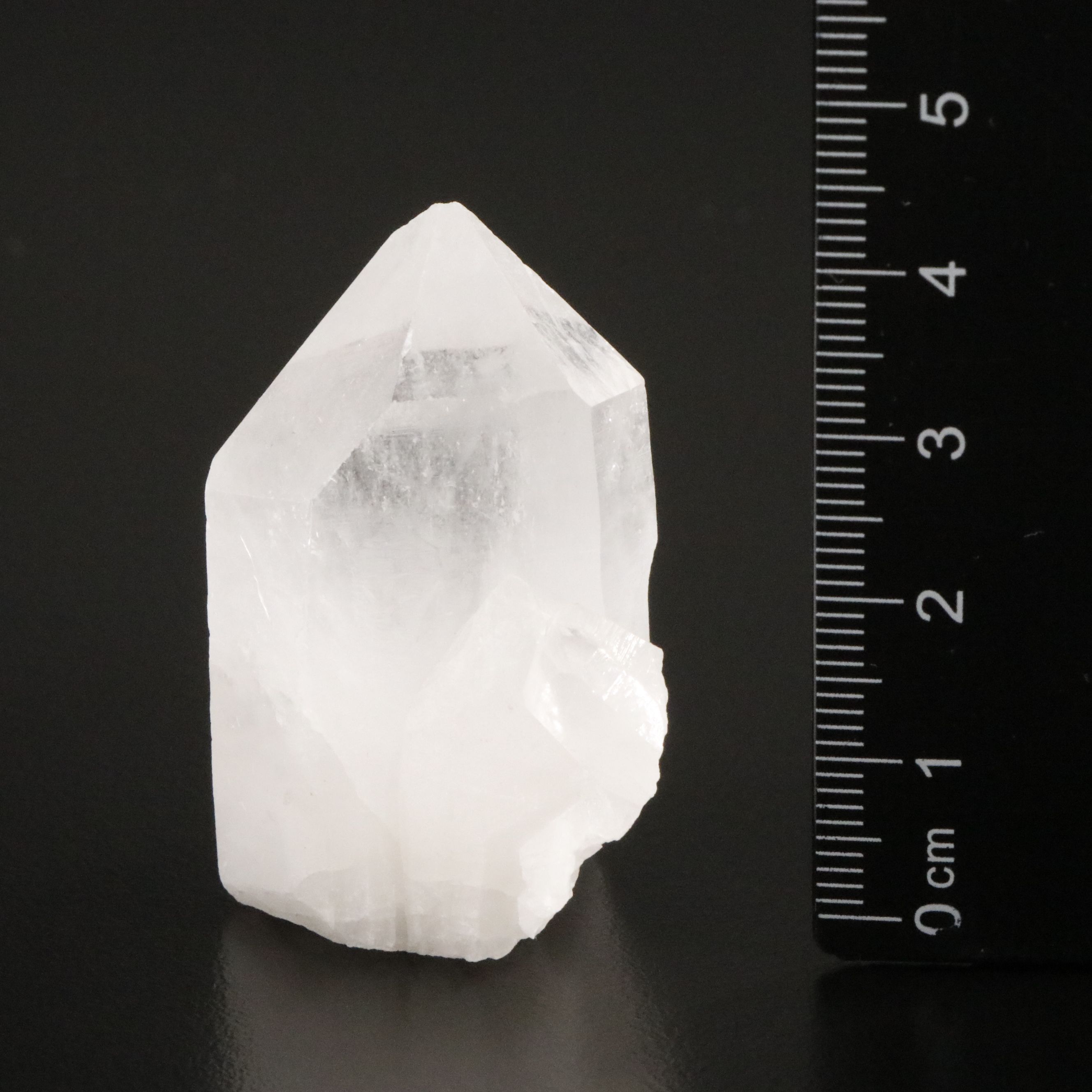 Loose 3,997.00 CTW Rough Quartz Lot