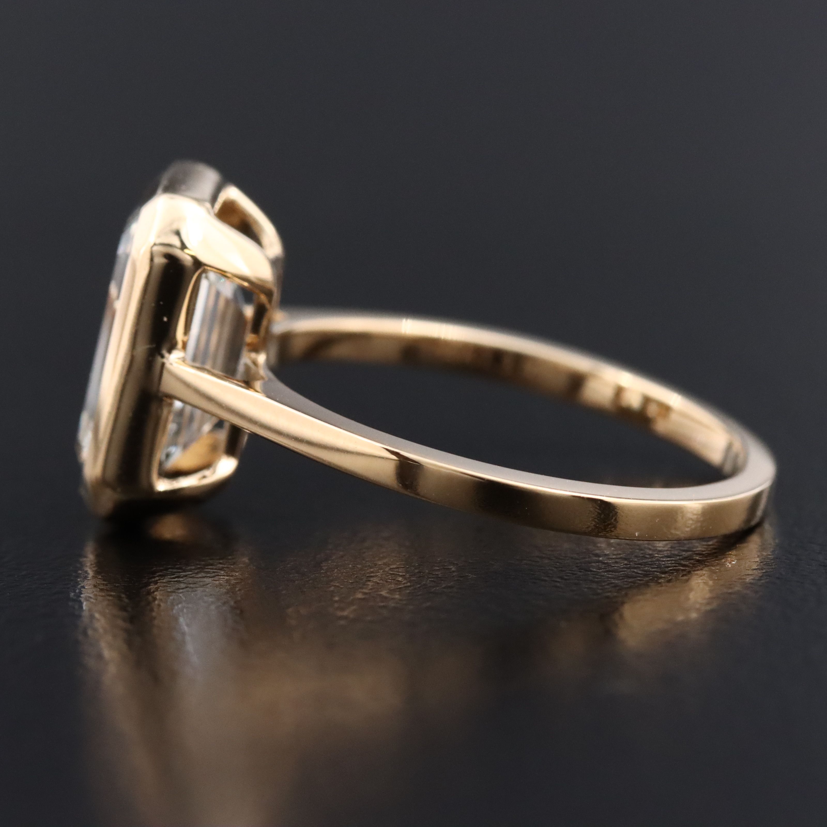 18K 3.14 CT Lab Grown Diamond Solitaire Ring with IGI Report