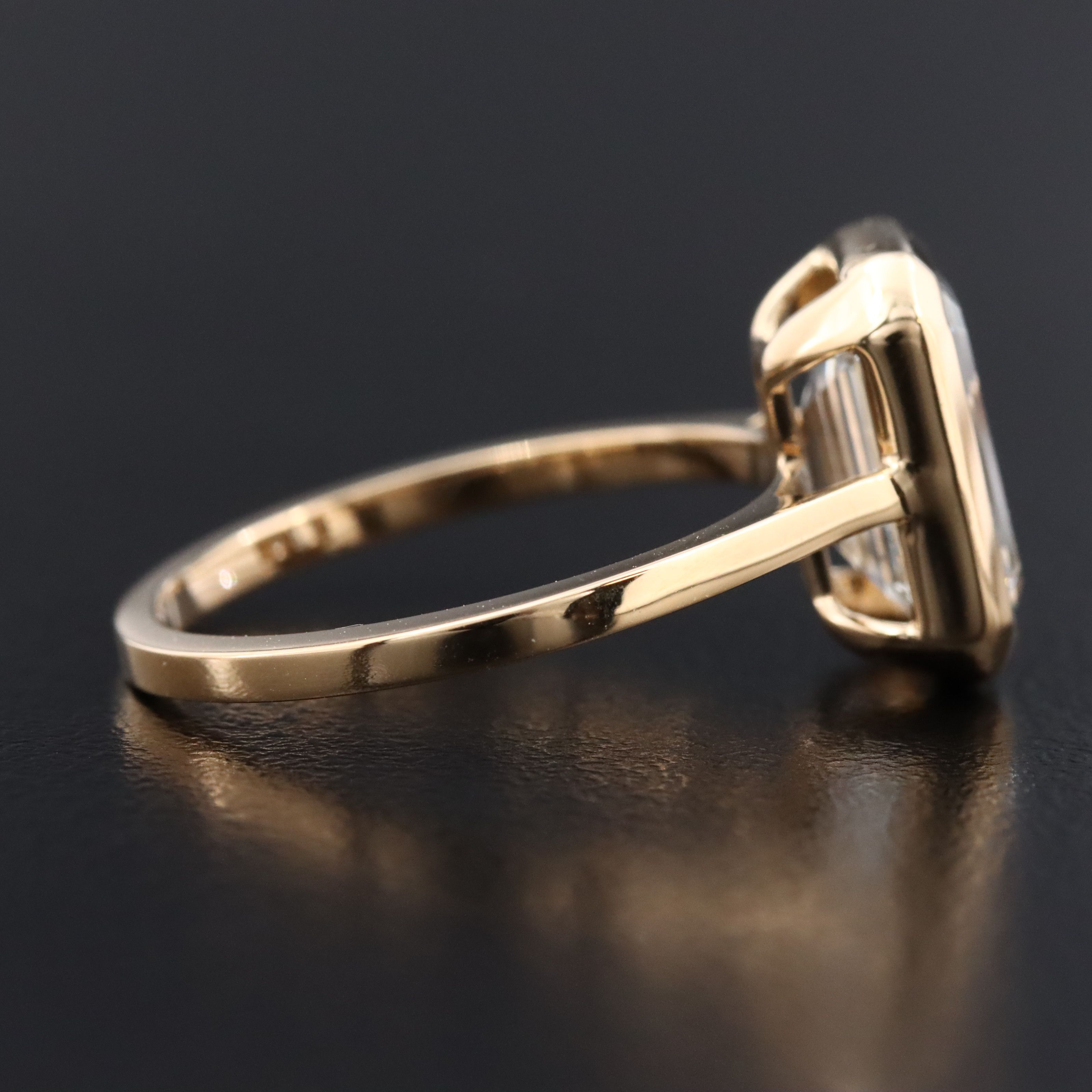 18K 3.14 CT Lab Grown Diamond Solitaire Ring with IGI Report