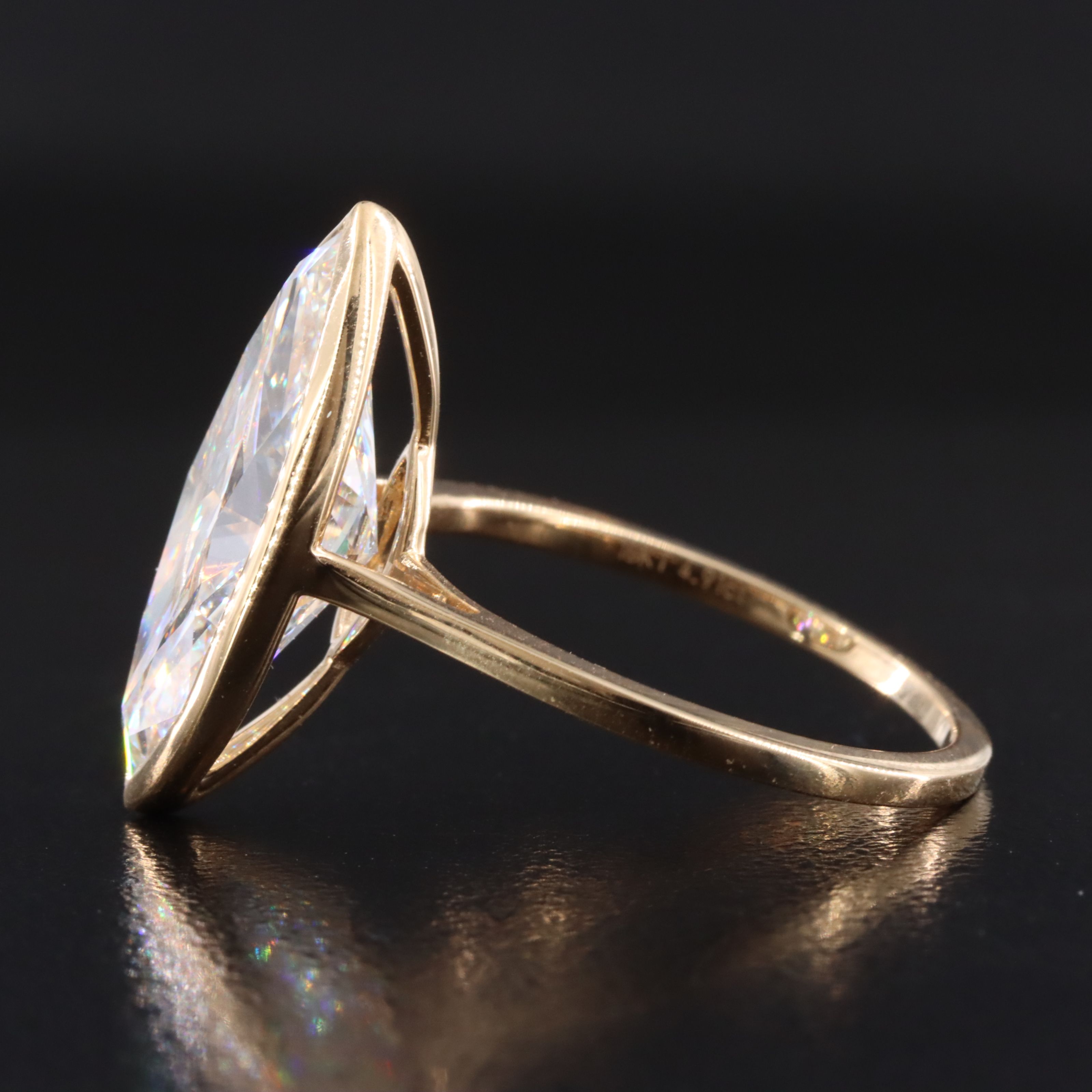 18K 4.91 CT Lab Grown Diamond Solitaire Ring with IGI Report