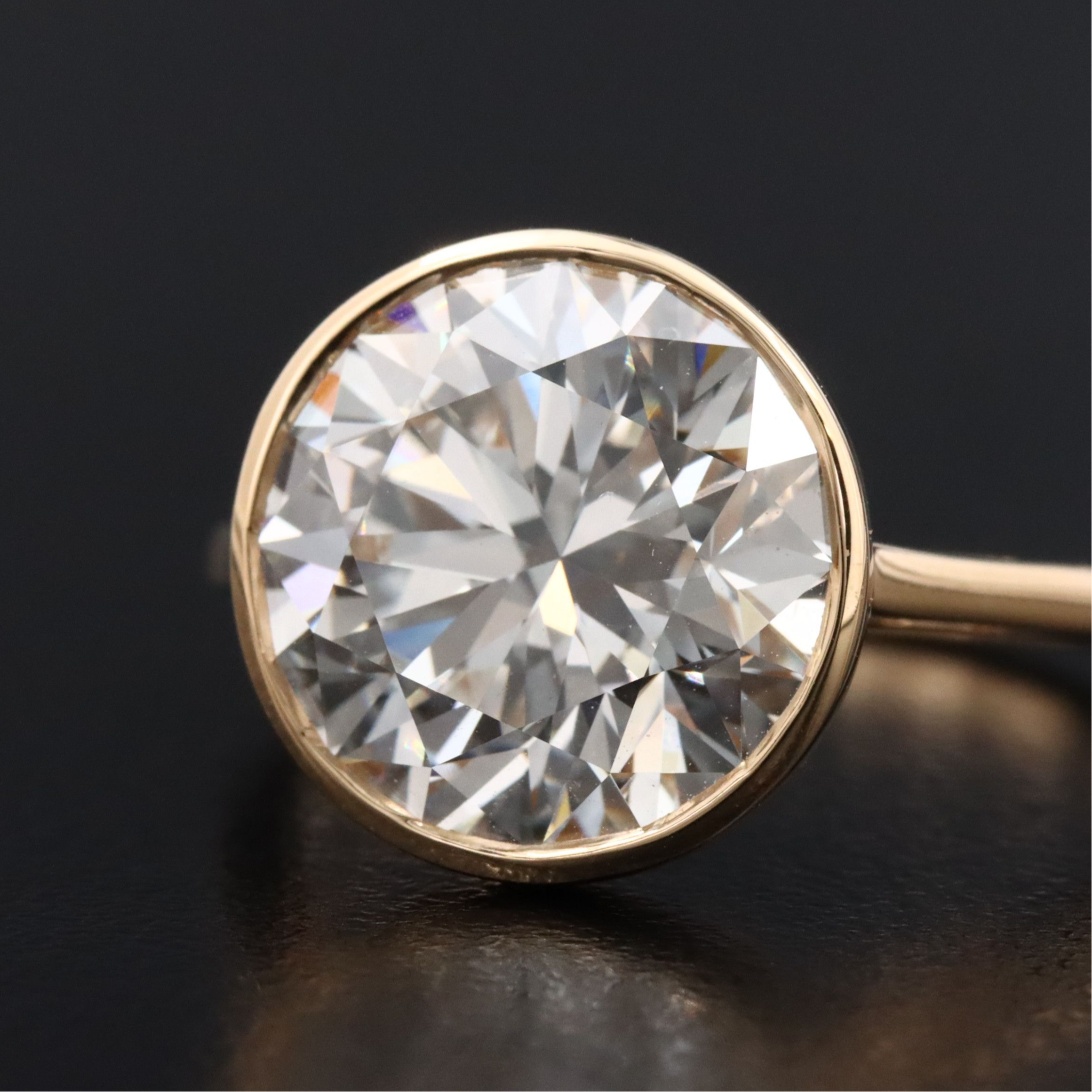 18K 5.58 CT Lab Grown Diamond Solitaire Ring with IGI Report