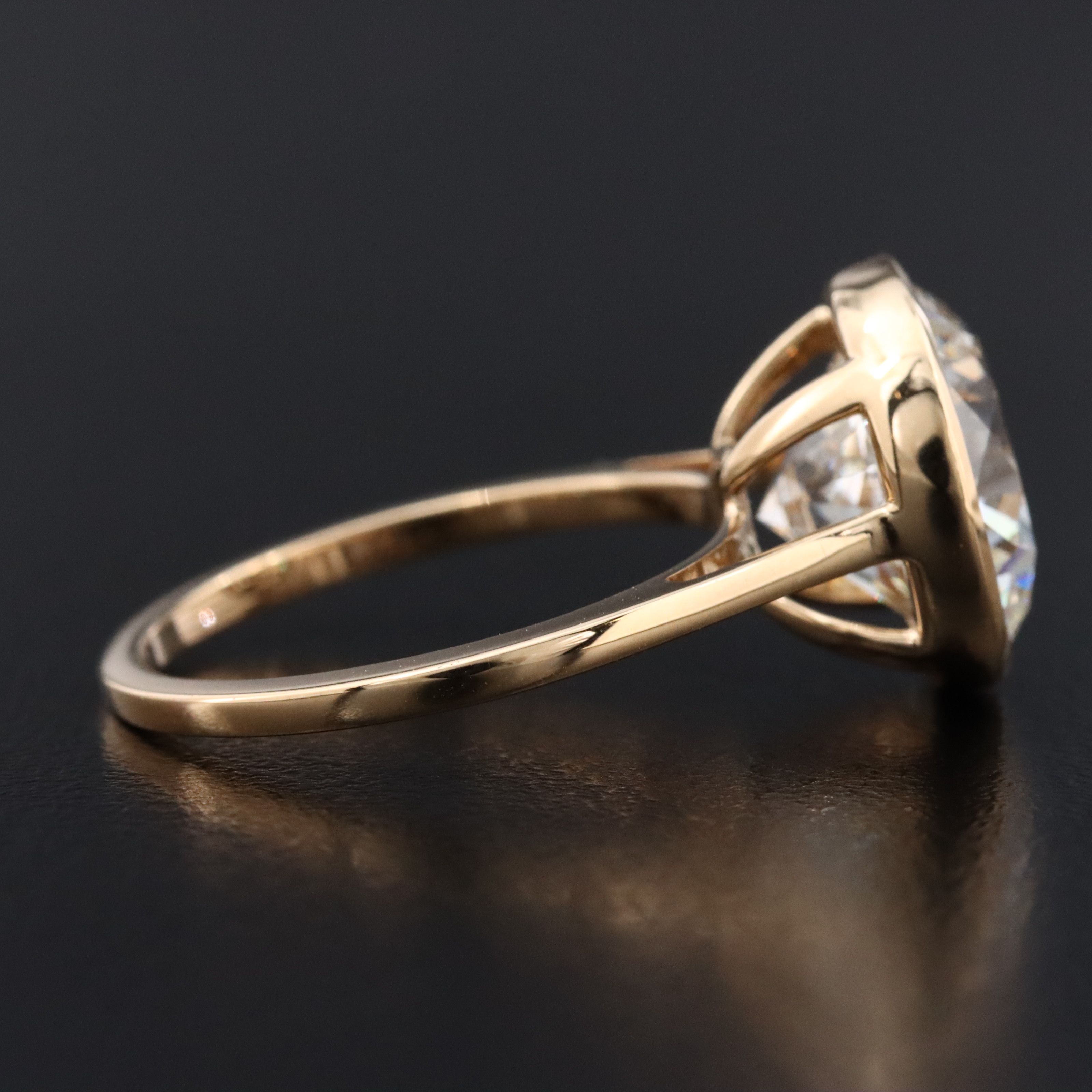 18K 5.58 CT Lab Grown Diamond Solitaire Ring with IGI Report