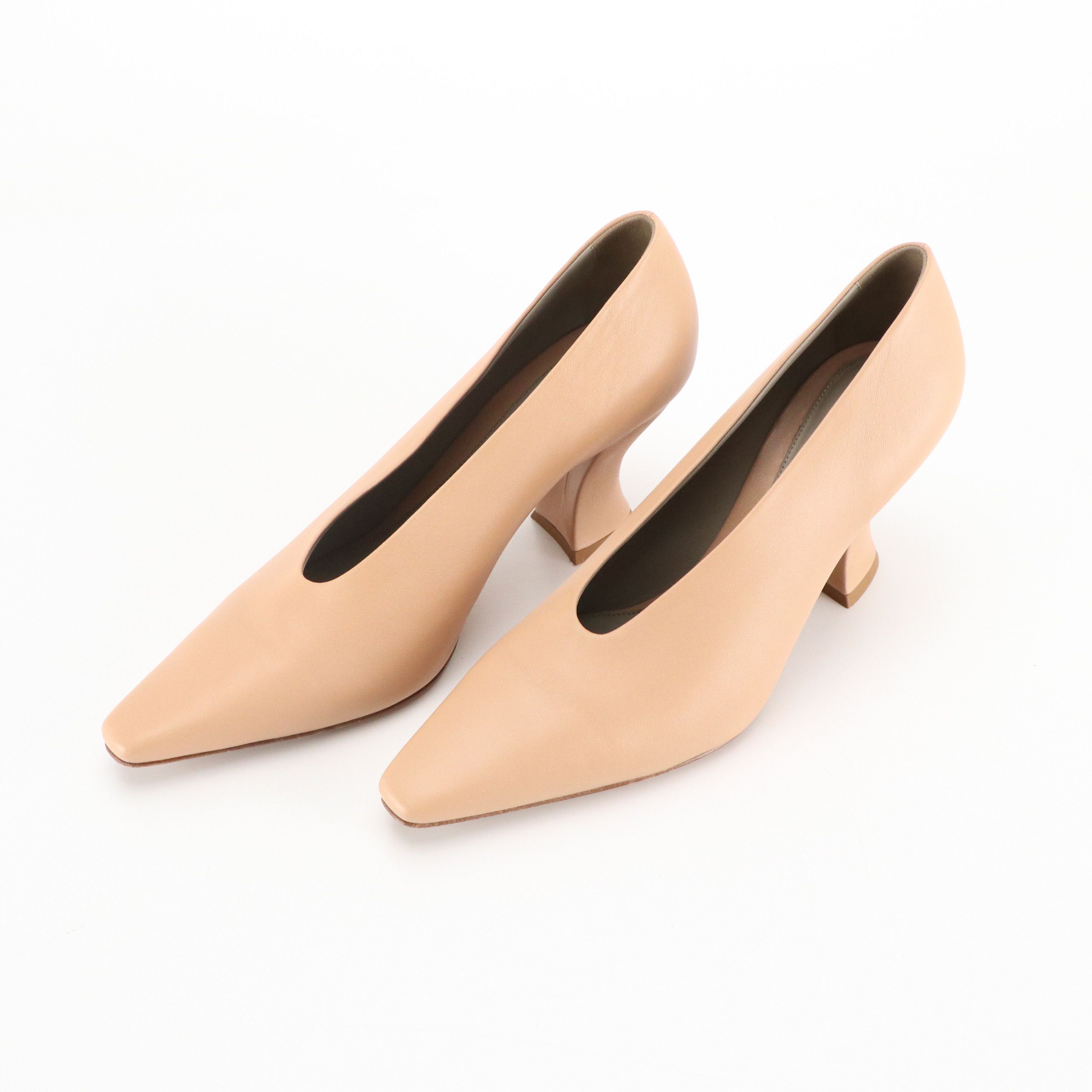 Bottega Veneta Almond-Toe Pumps in Champagne Nappa Leather, With Box