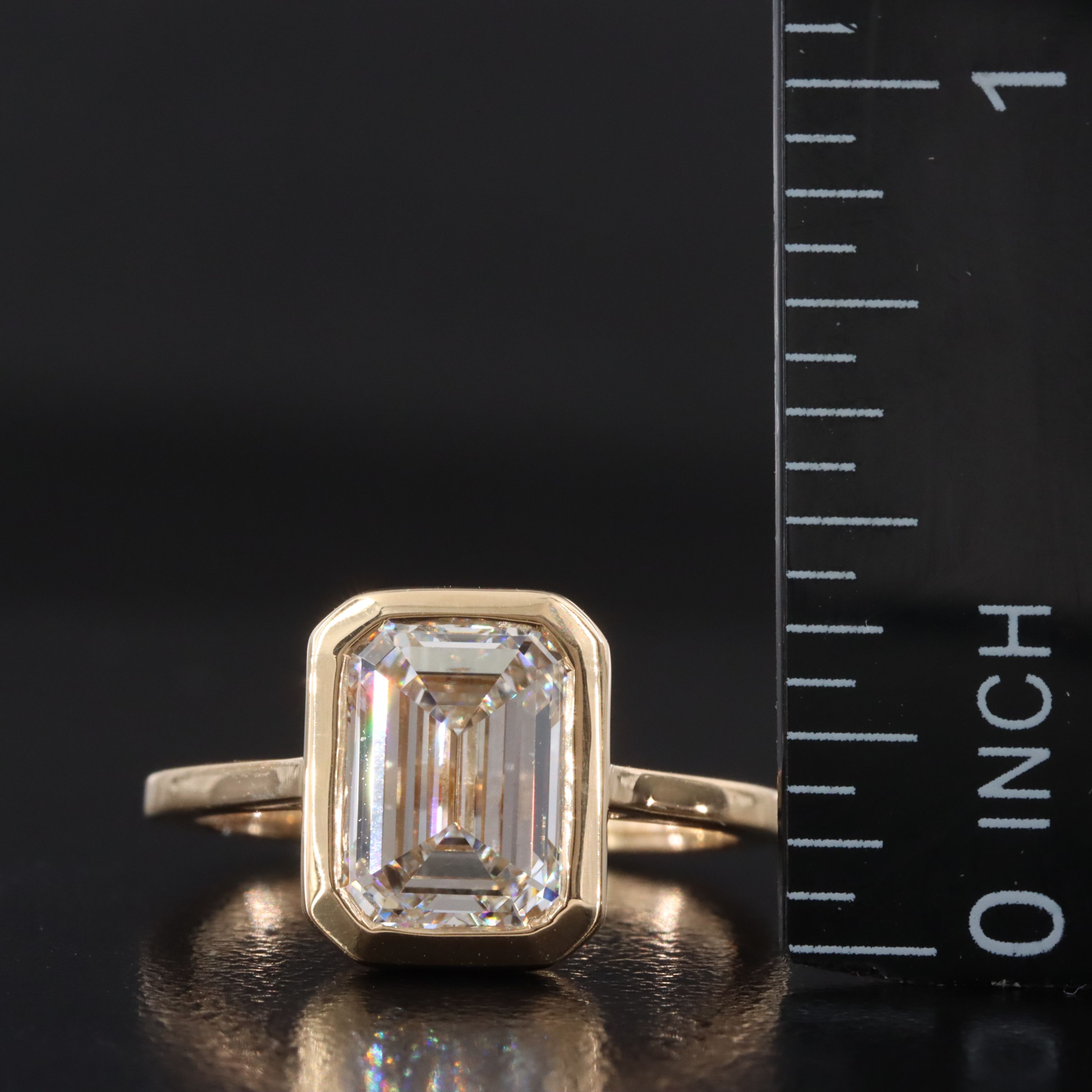 18K 3.08 CT Lab Grown Diamond Solitaire Ring with IGI Report