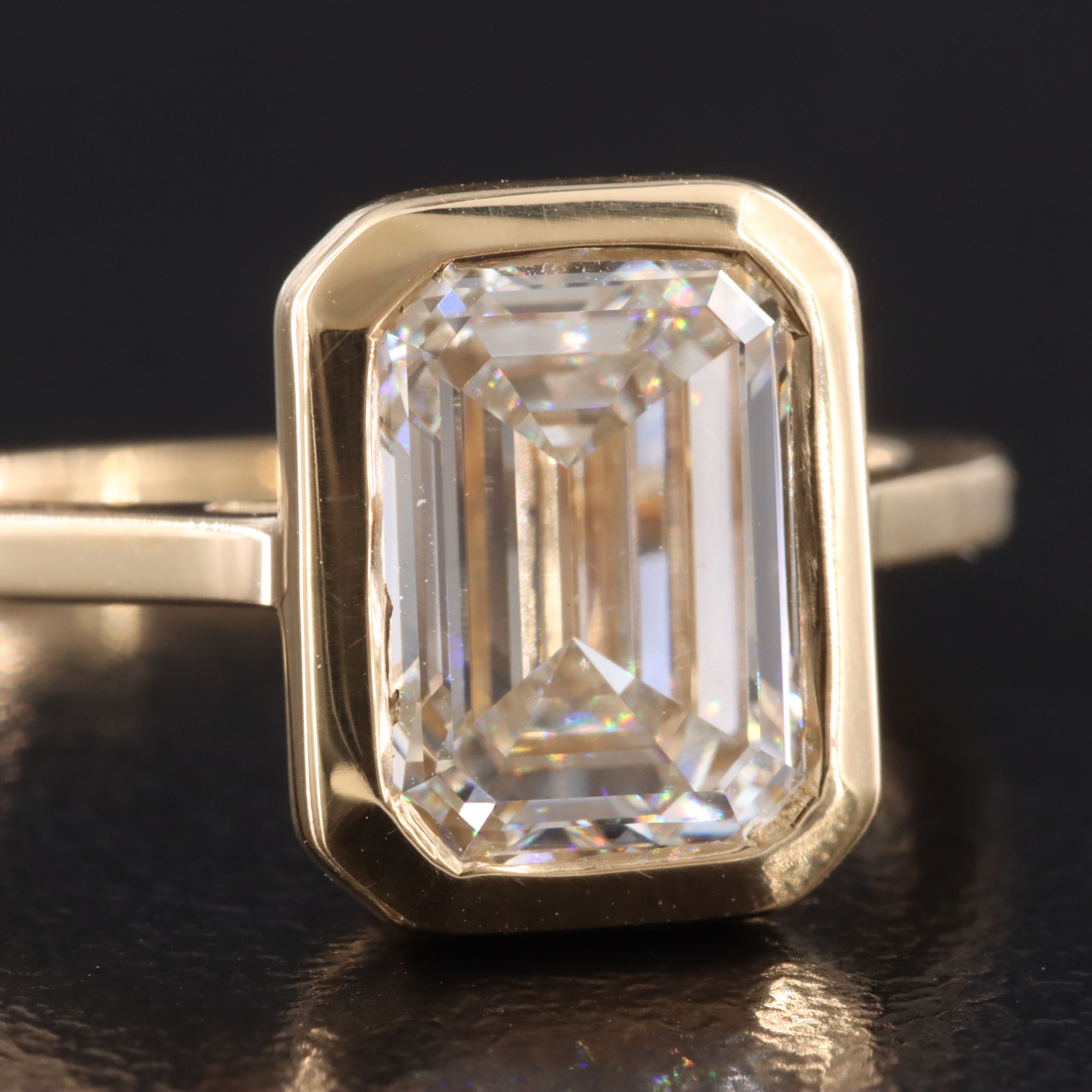 18K 3.08 CT Lab Grown Diamond Solitaire Ring with IGI Report