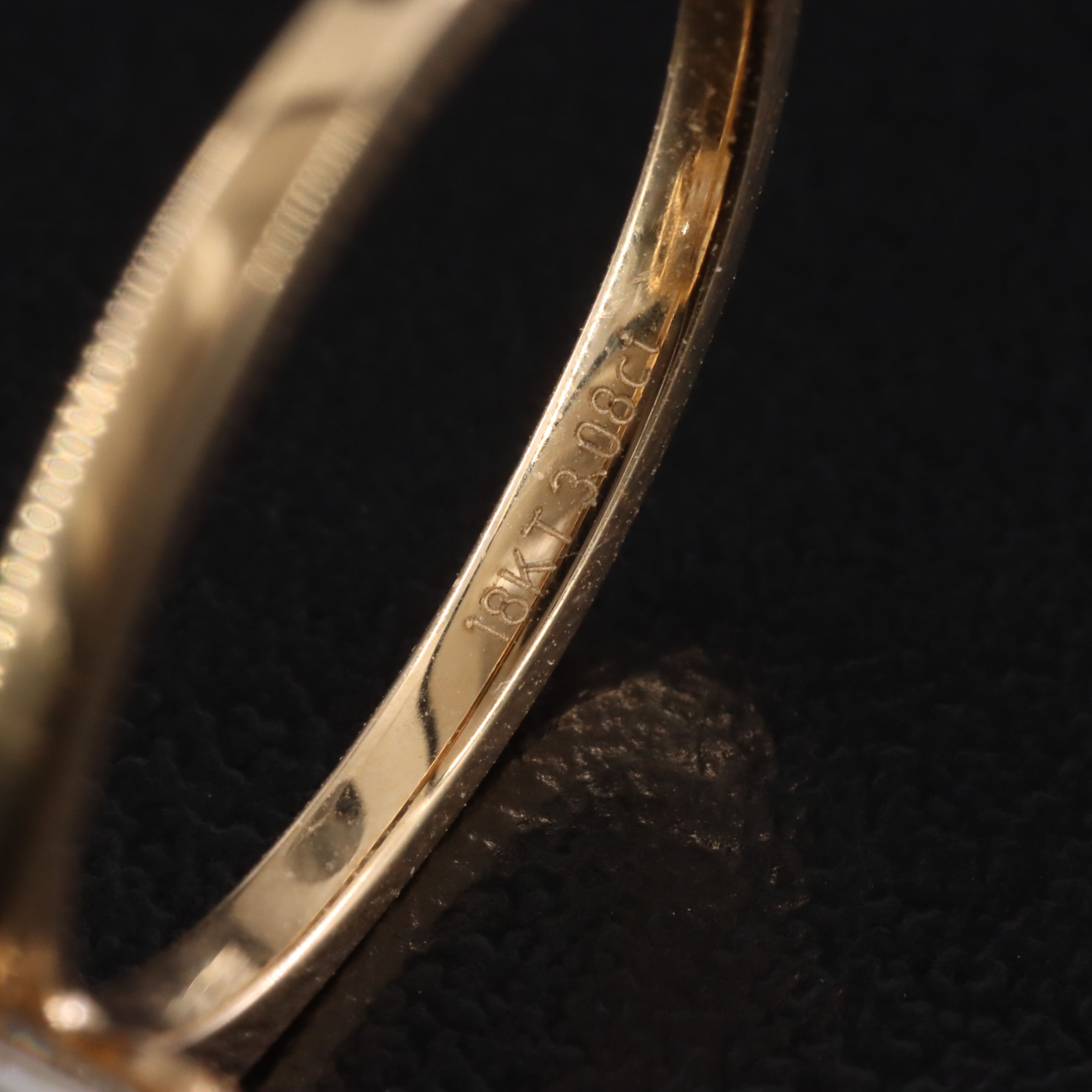 18K 3.08 CT Lab Grown Diamond Solitaire Ring with IGI Report