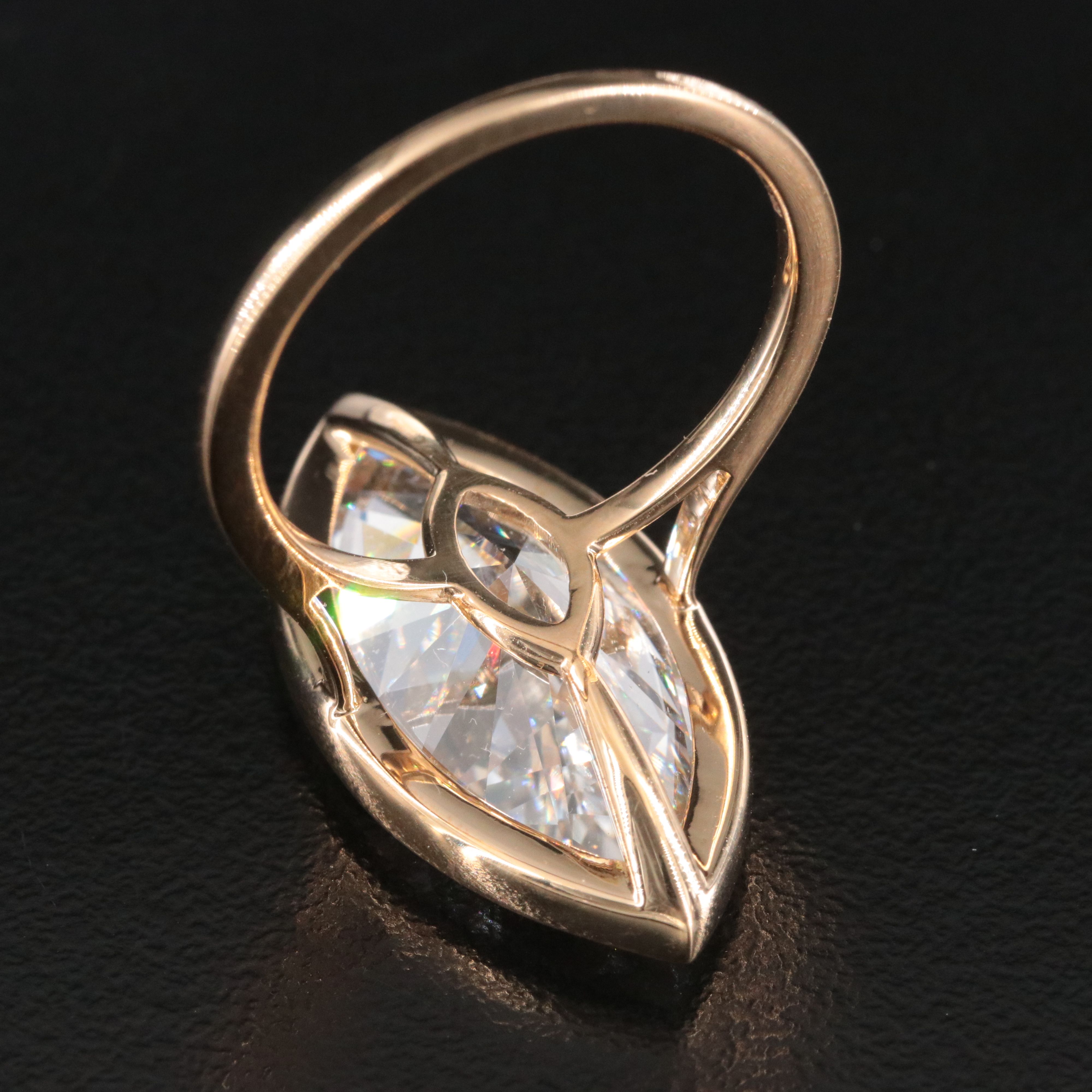 18K 10.51 CT Lab Grown Diamond Solitaire Ring with IGI Report