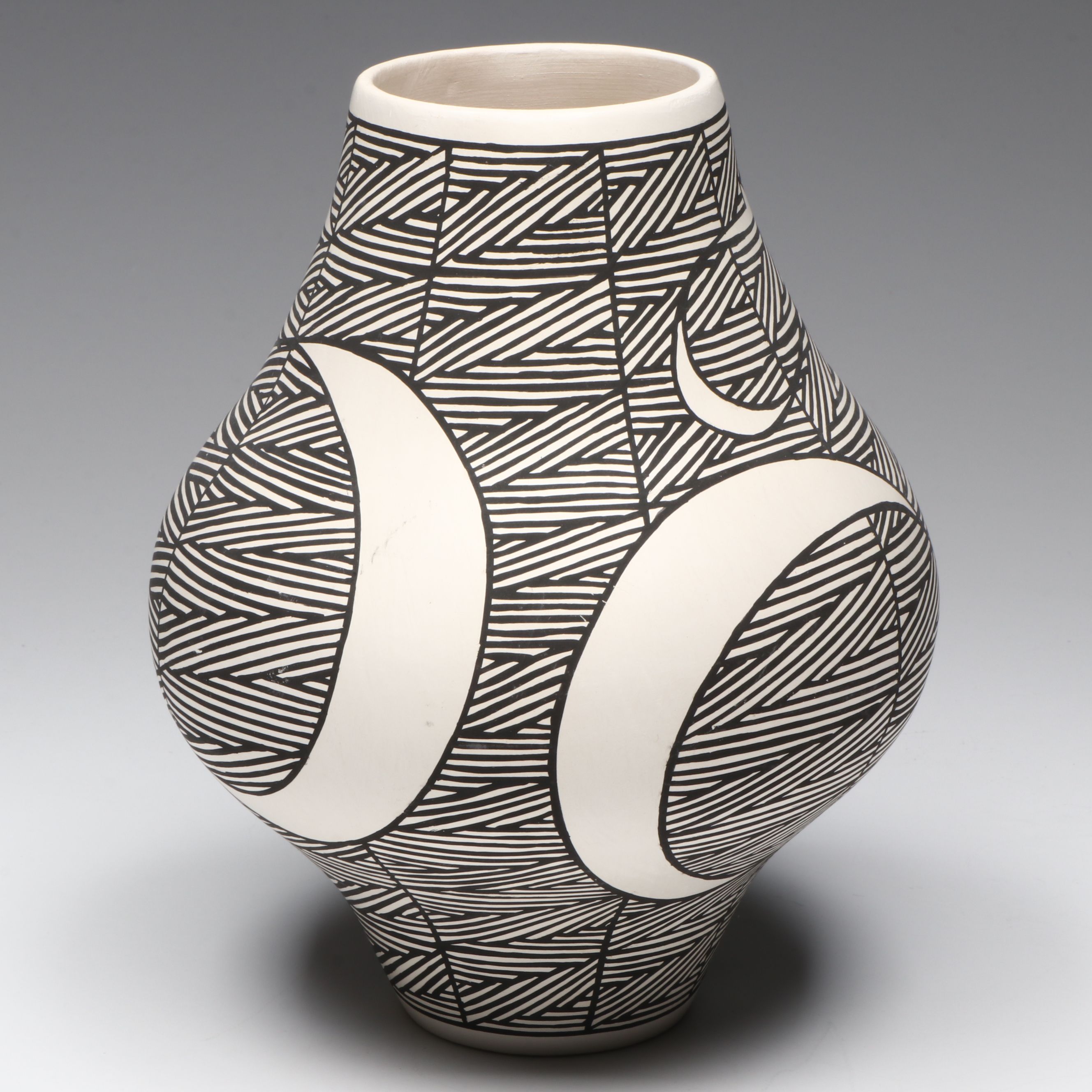 Titus Davis Acoma Pueblo Black and White Pottery Vase