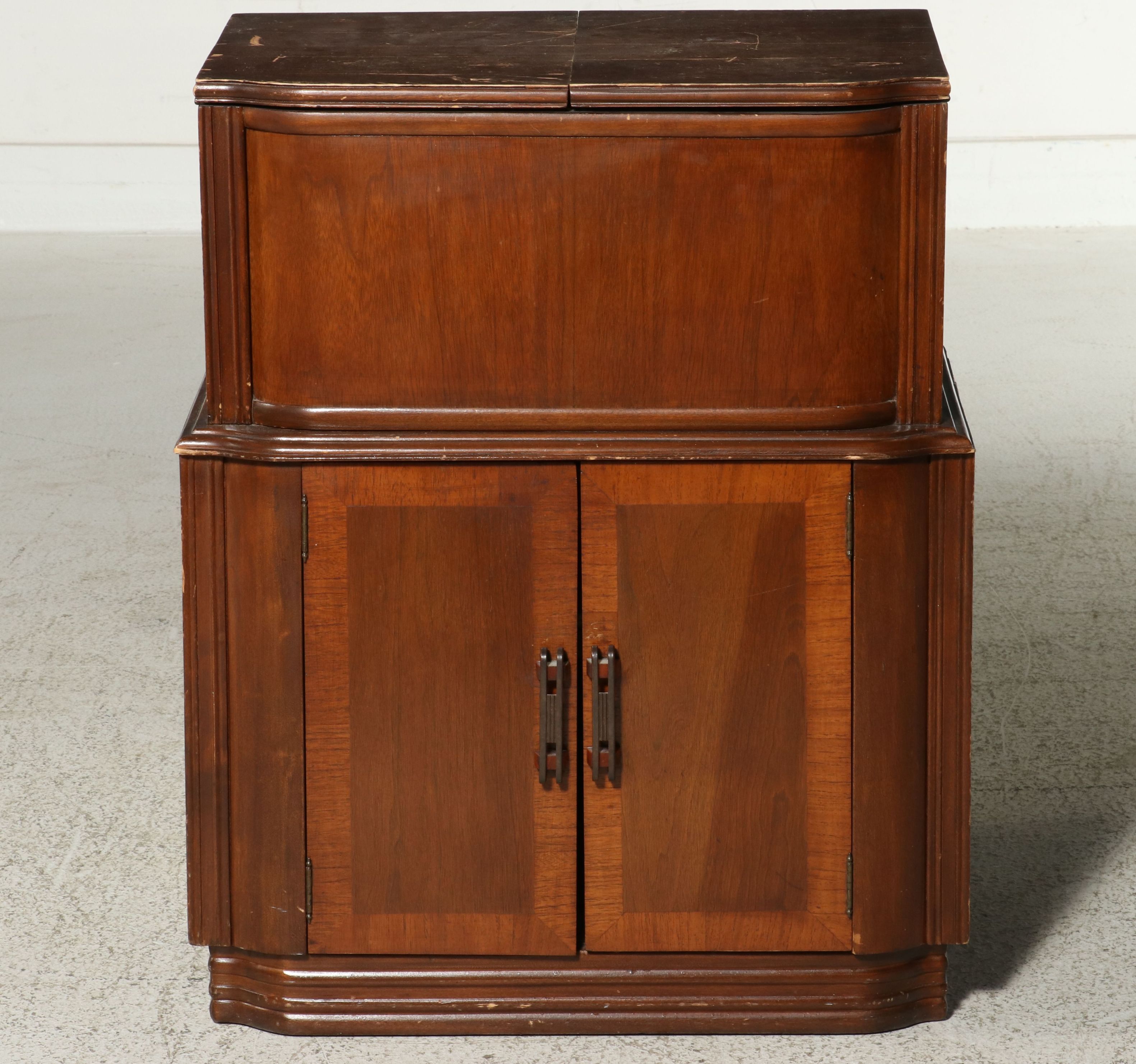 Art Deco Mahogany Liquor Cabinet, Early 20th Century