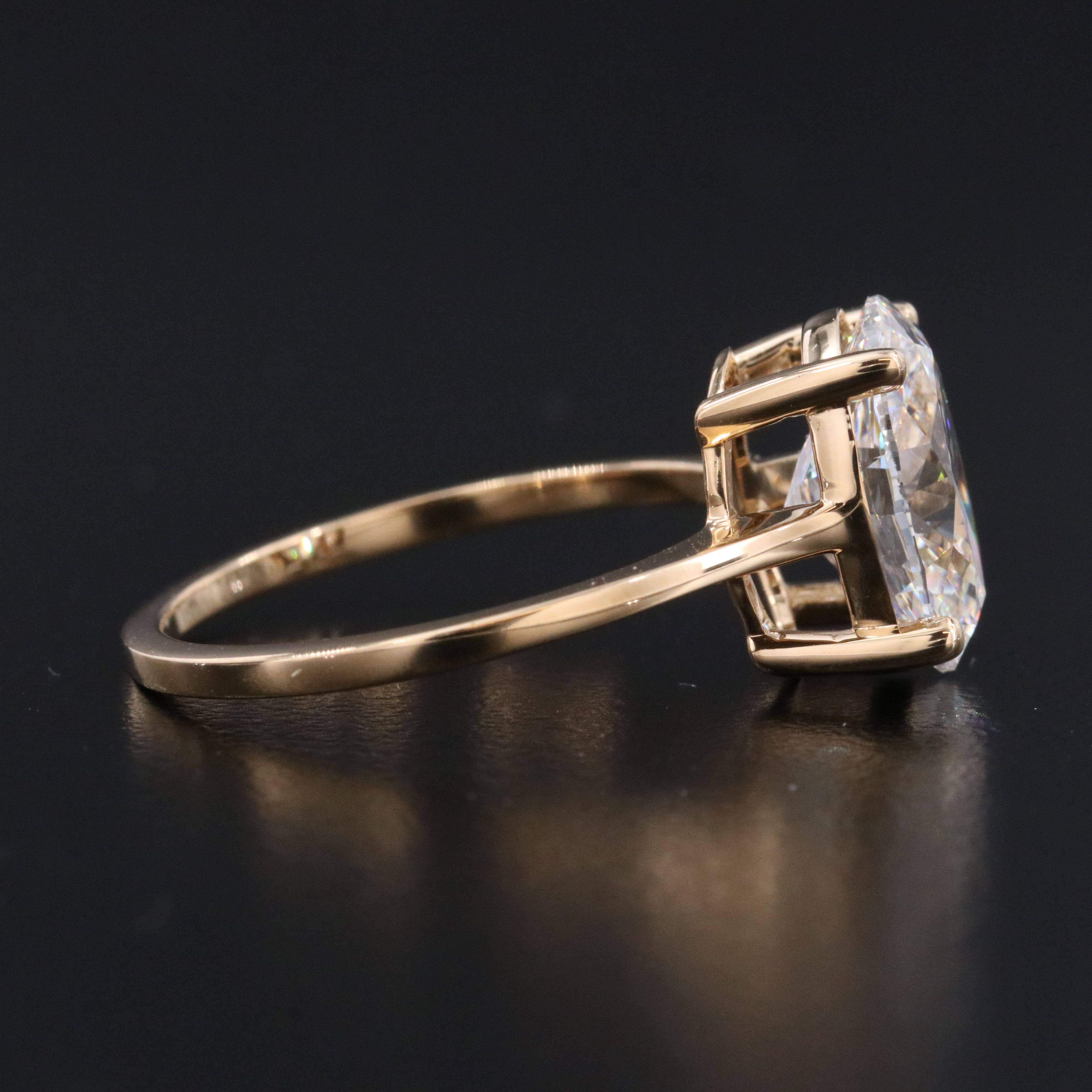 18K 2.98 CT Lab Grown Diamond Solitaire Ring with IGI Report