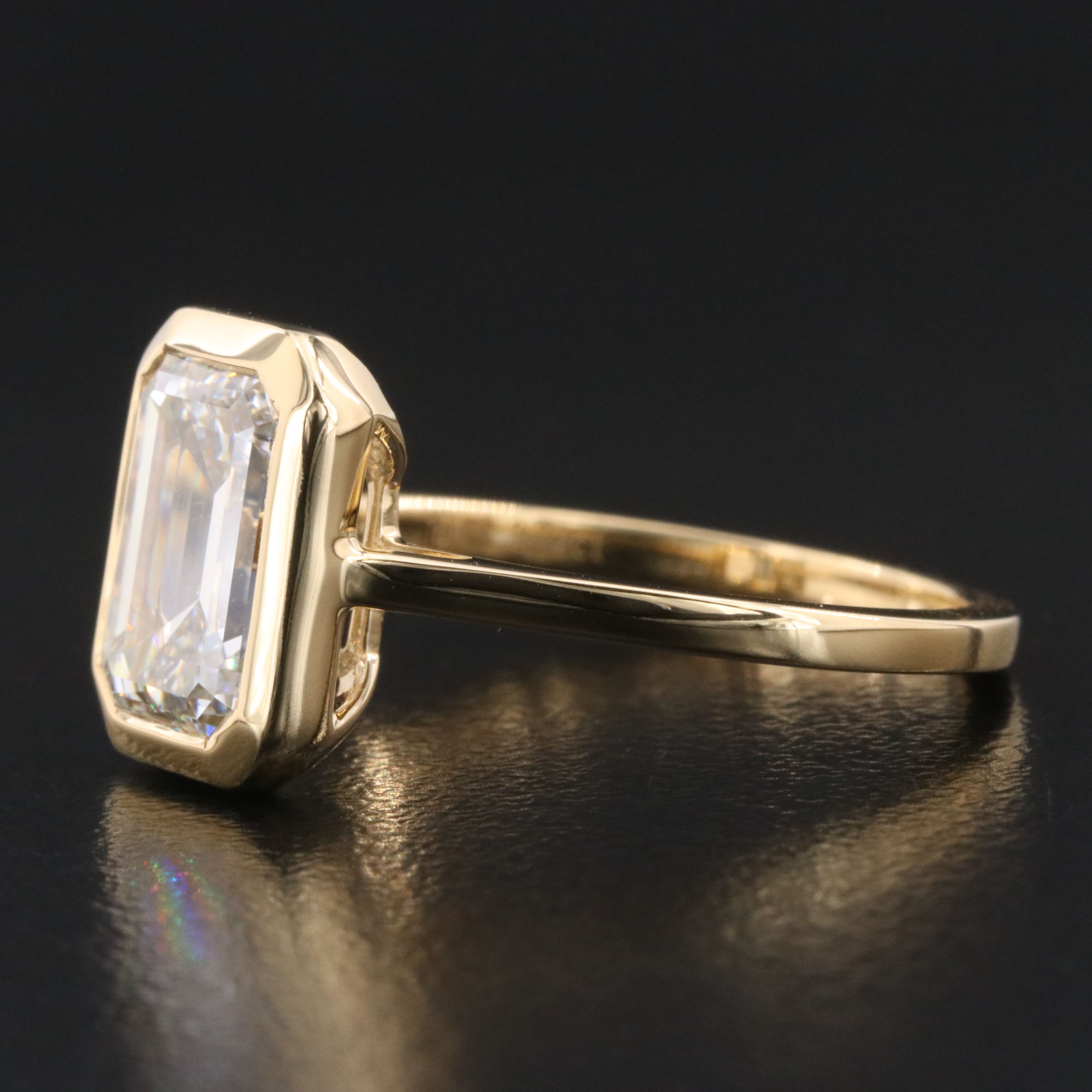 18K 2.92 CT Lab Grown Diamond Solitaire Ring with IGI Report