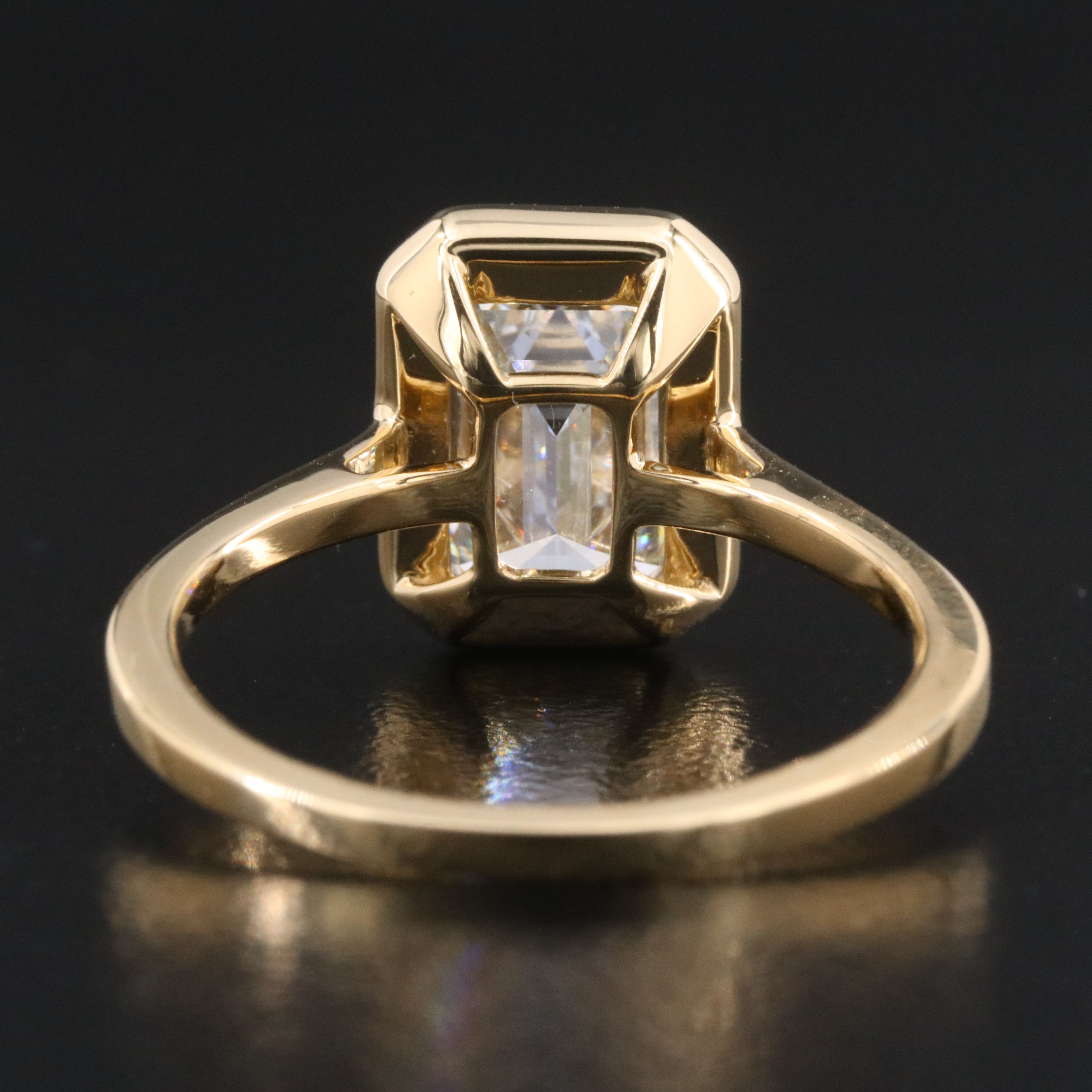 18K 2.92 CT Lab Grown Diamond Solitaire Ring with IGI Report