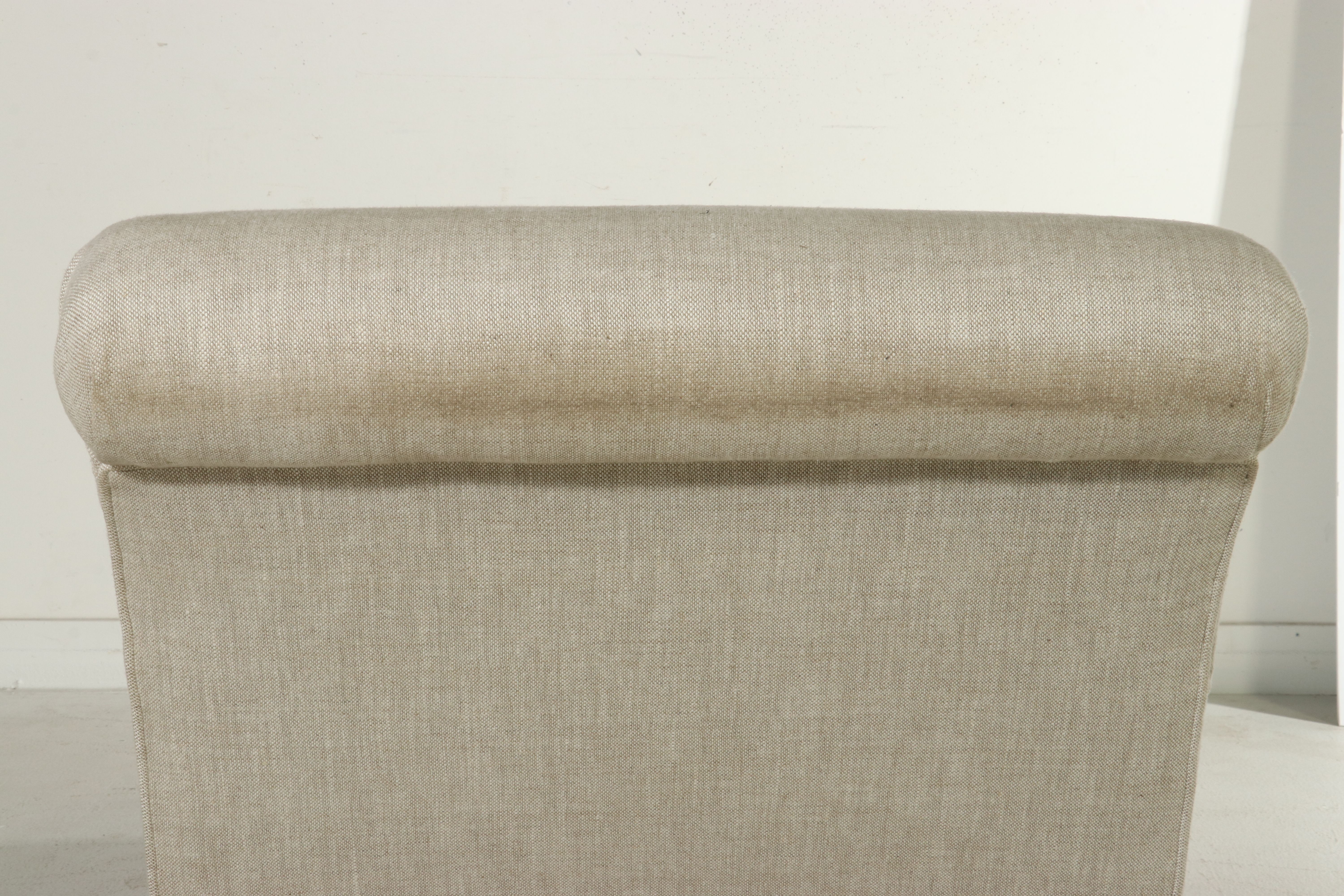 Lee Industries "Wave" Contemporary Upholstered Chaise Longue