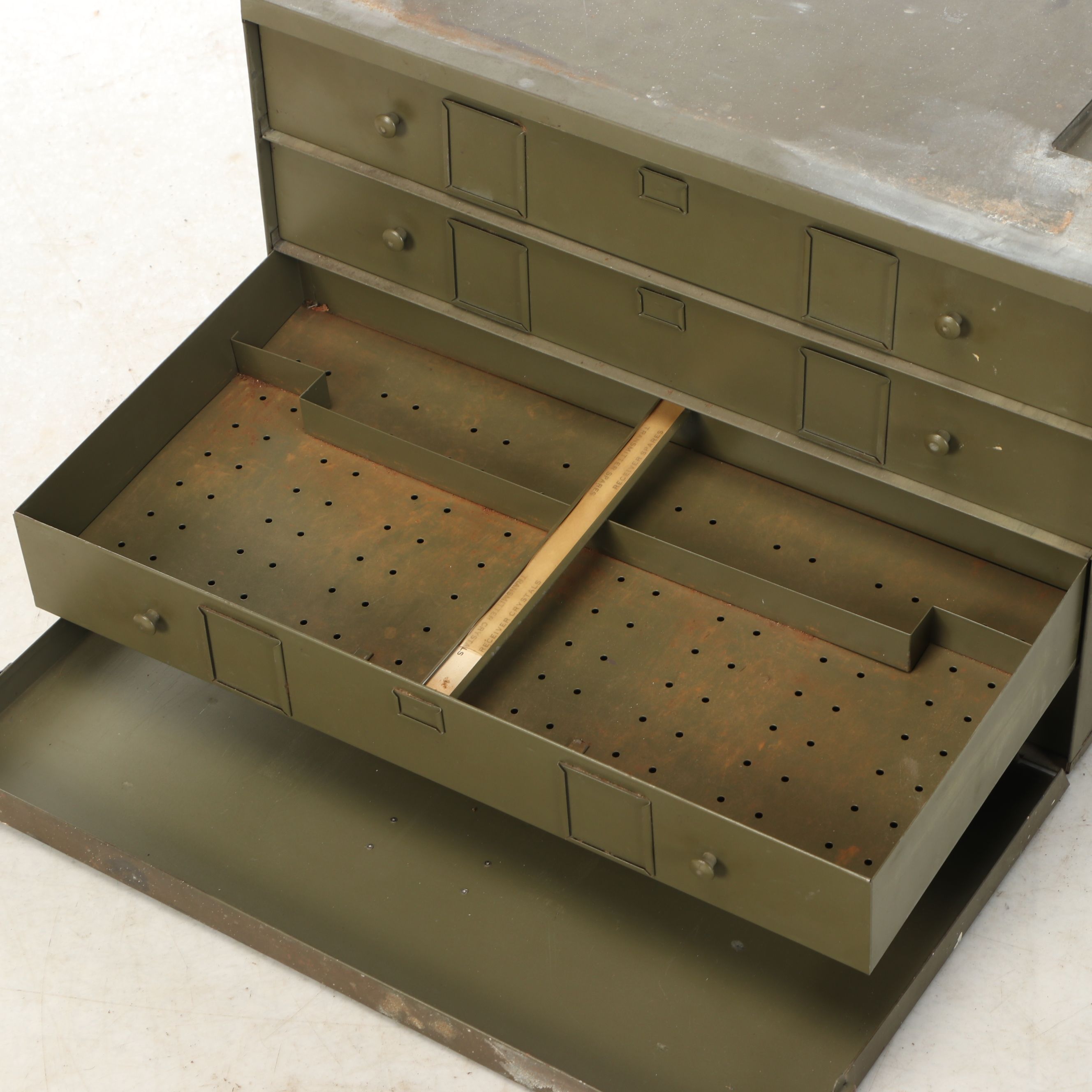 Depot Load Signal Corps U.S. Army Chest CH-80-A