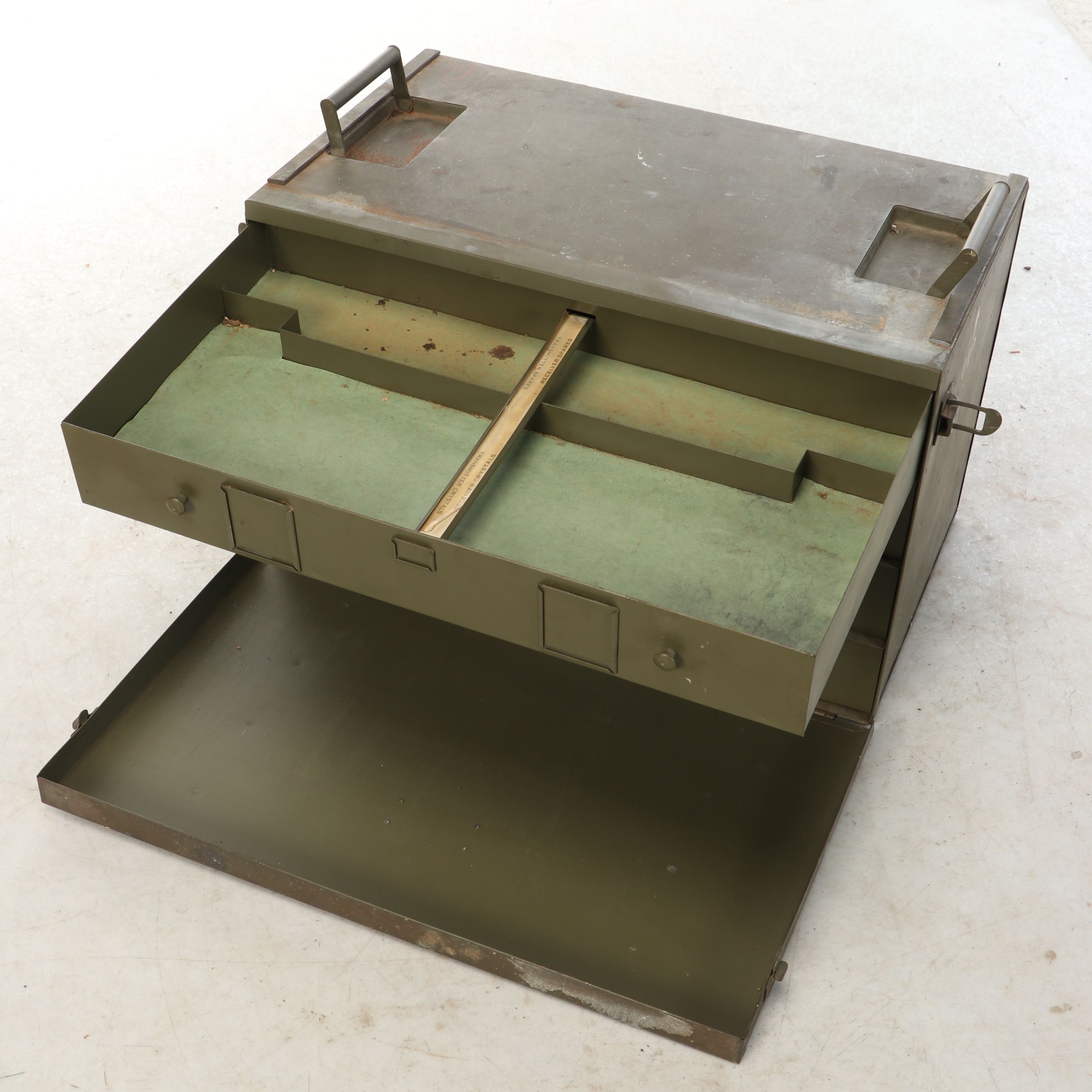 Depot Load Signal Corps U.S. Army Chest CH-80-A