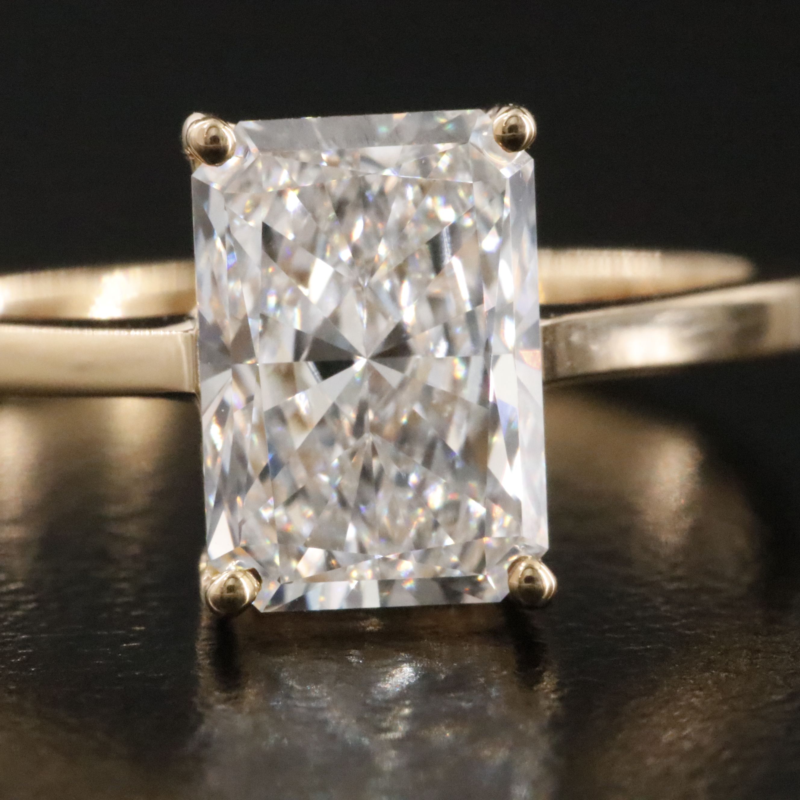 18K 1.98 CT Lab Grown Diamond Solitaire Ring with IGI Report