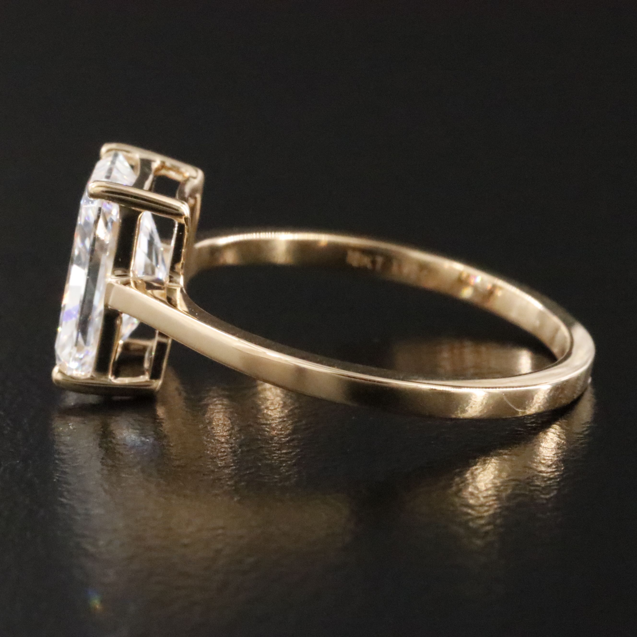 18K 1.98 CT Lab Grown Diamond Solitaire Ring with IGI Report