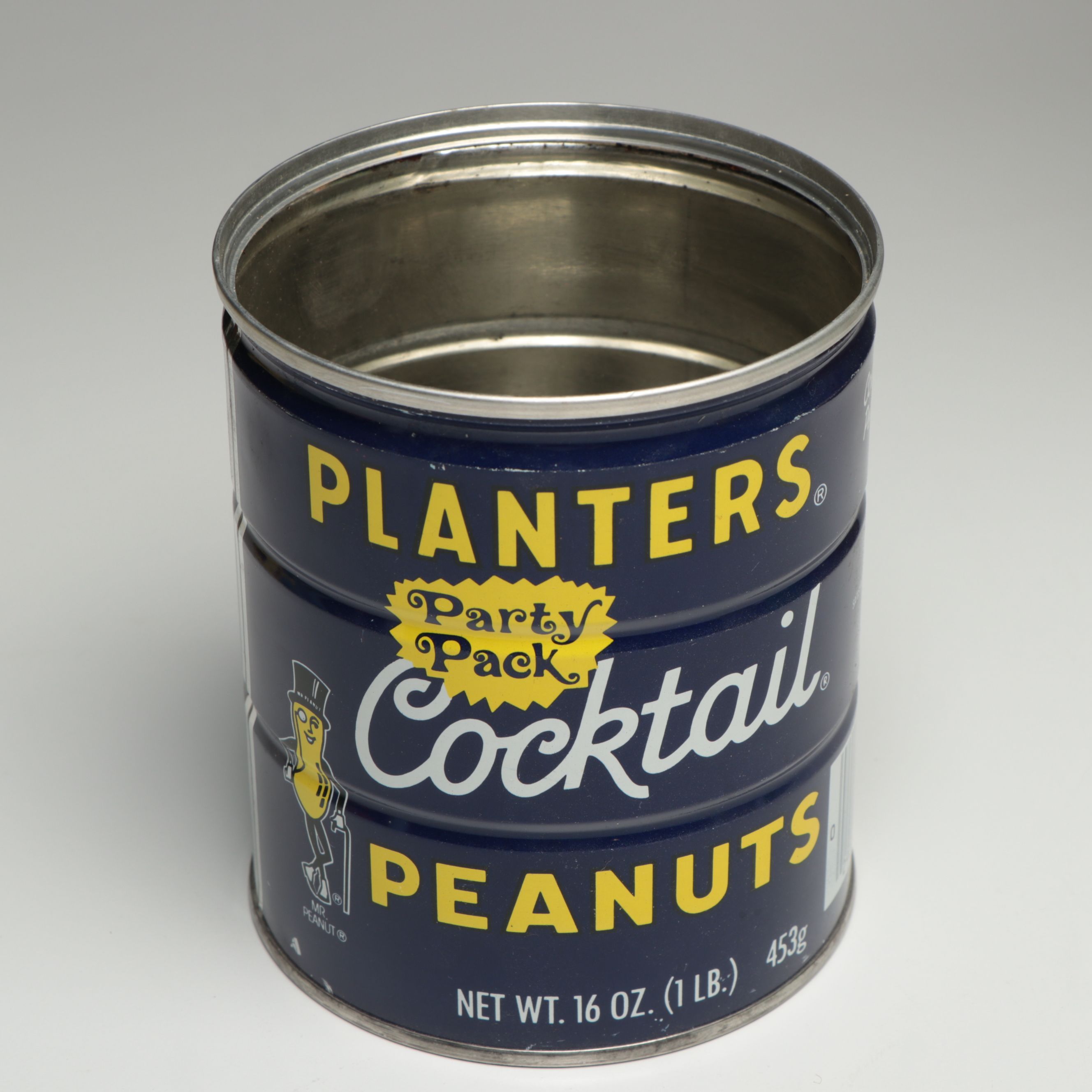 Barnum's Animals 1914 Replica, Ritz Crackers and Other Vintage Tin Containers