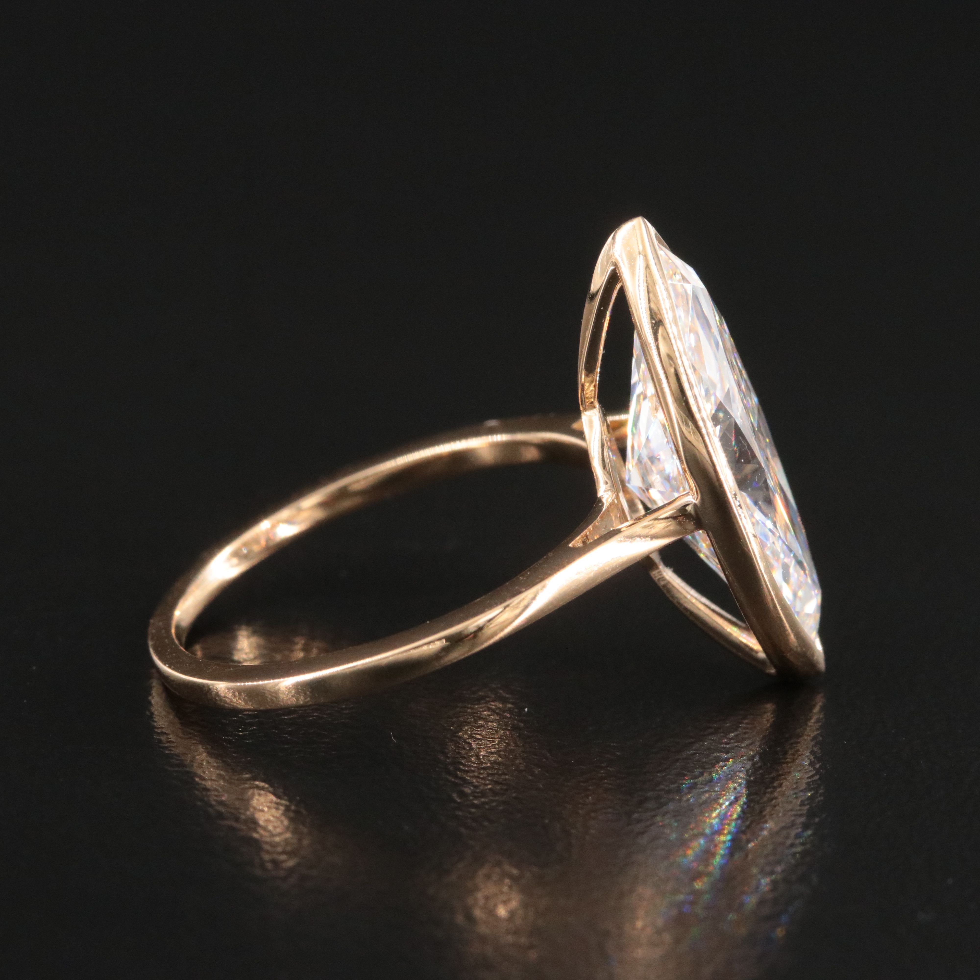 18K 5.09 CT Lab Grown Diamond Solitaire Ring with IGI Report