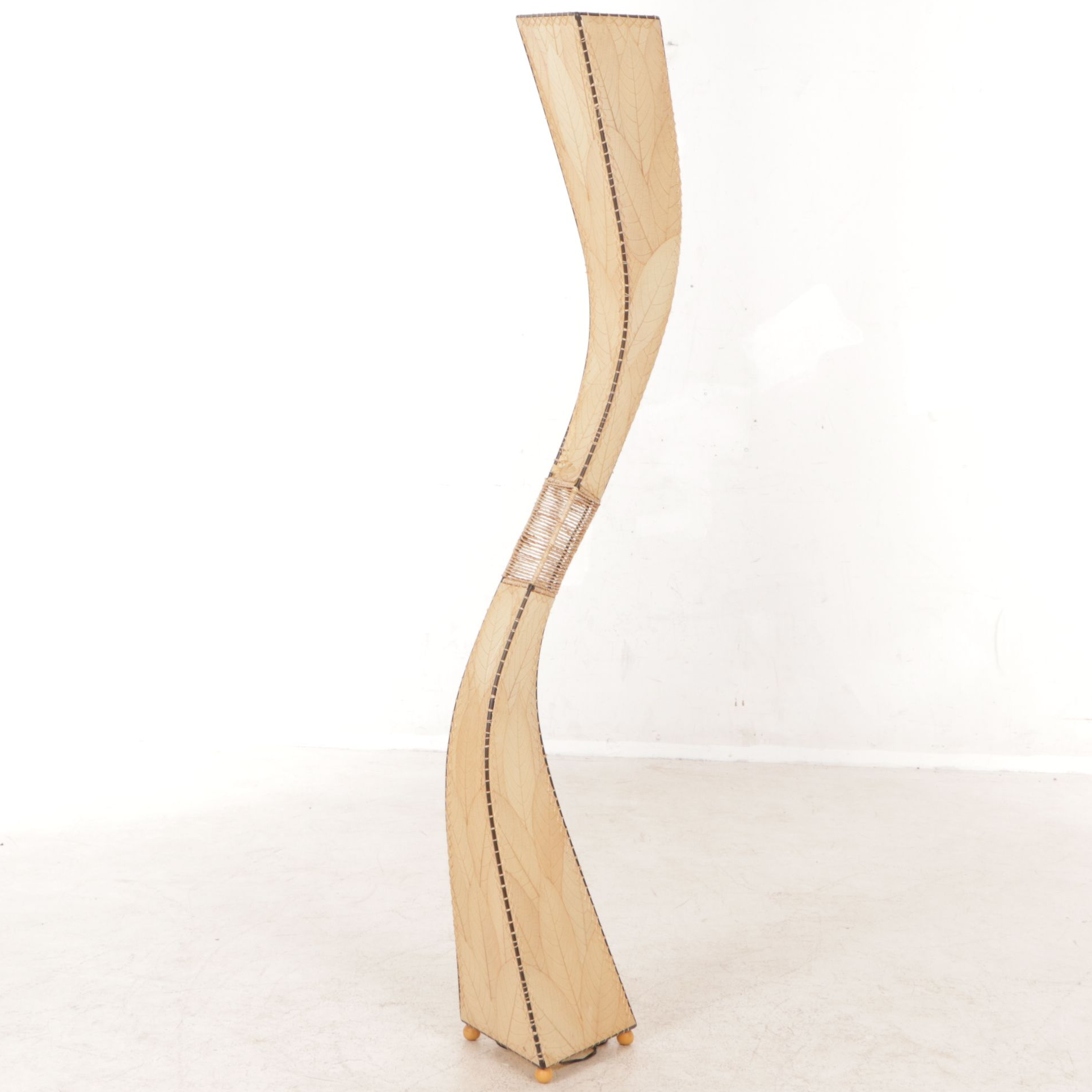 Eangee Home Design Iron & Cocoa Leaf Floor Lamp