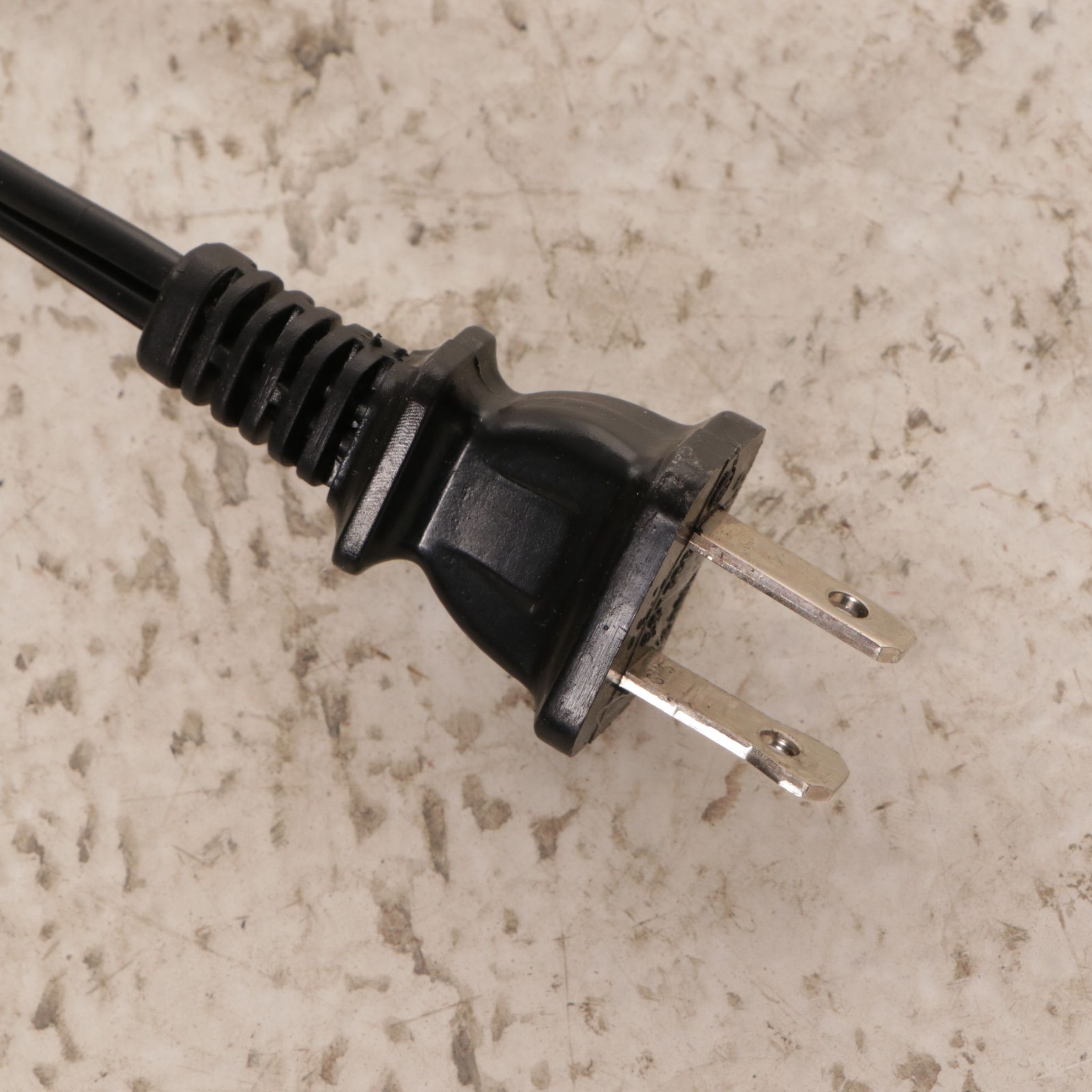 Eangee Home Design Iron & Cocoa Leaf Floor Lamp