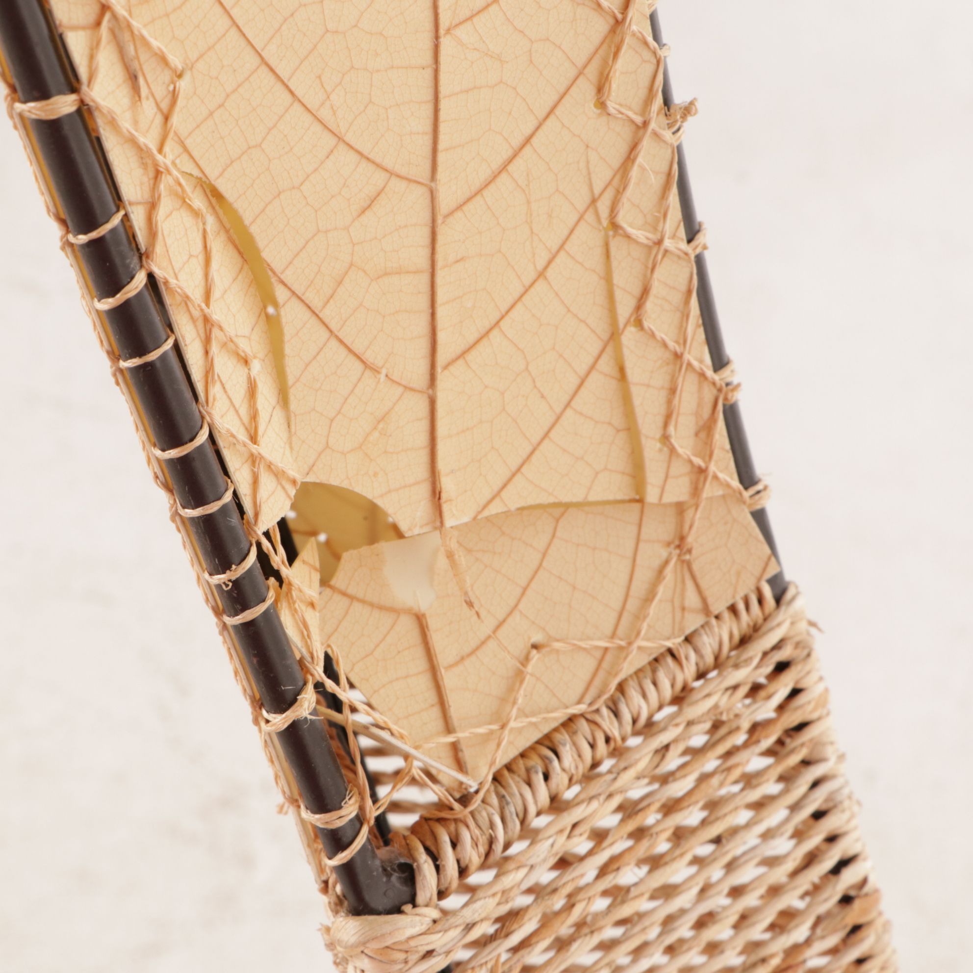 Eangee Home Design Iron & Cocoa Leaf Floor Lamp