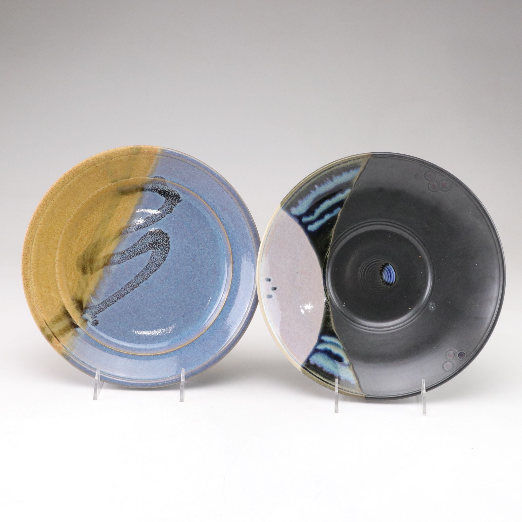 Mikasa "Off Hand" Stoneware Plates and Other Dinnerware
