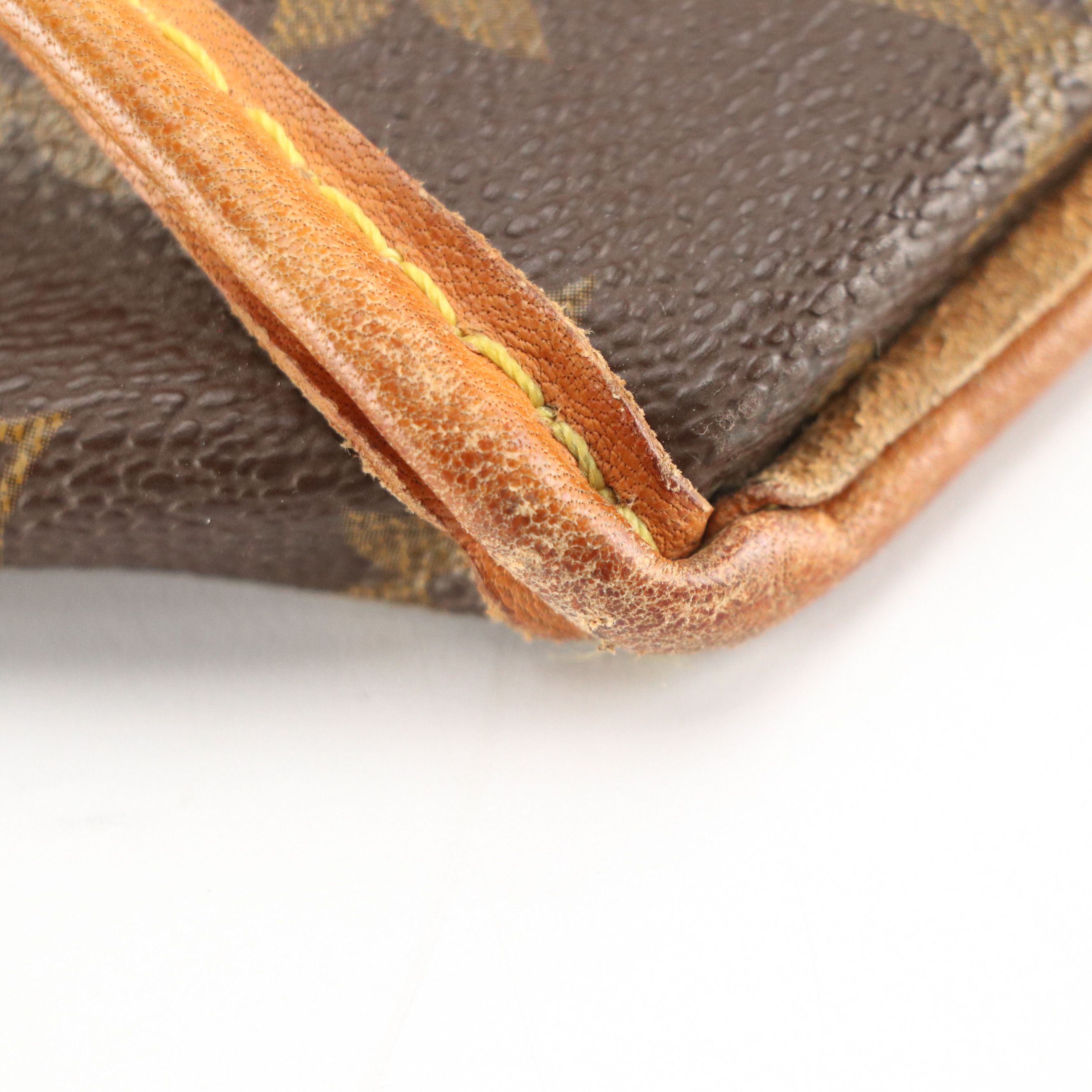 Louis Vuitton Sac Chasseur 55 in Monogram Canvas and Vachetta Leather