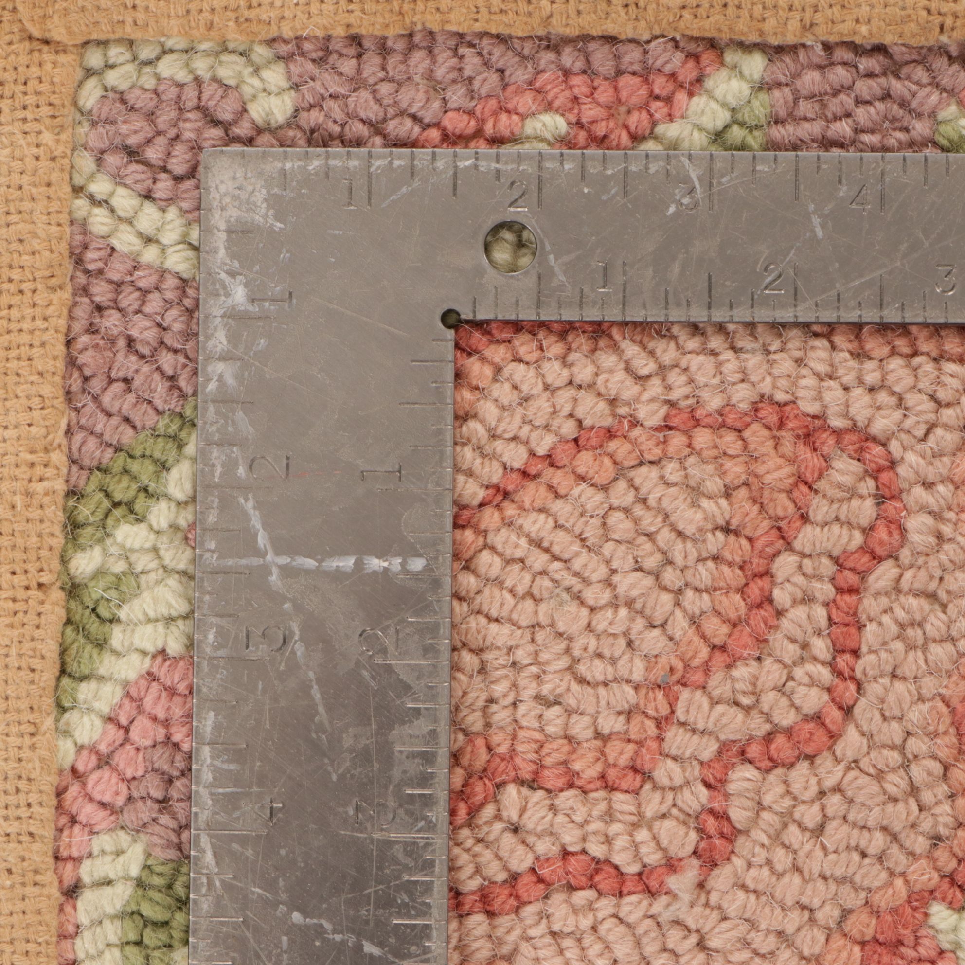 1'11 x 2'11 Handmade Hooked Pictorial Accent Rug