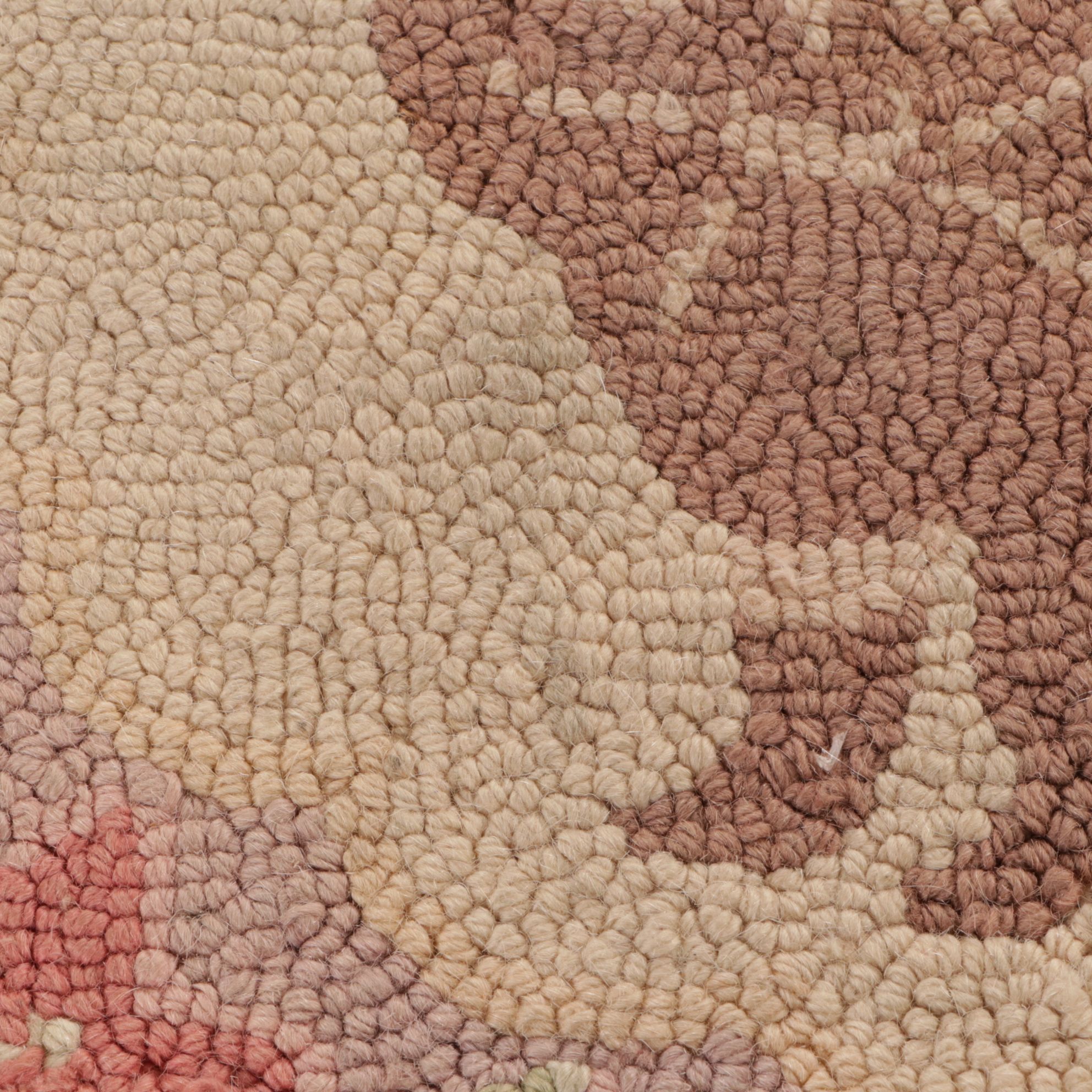 1'11 x 2'11 Handmade Hooked Pictorial Accent Rug