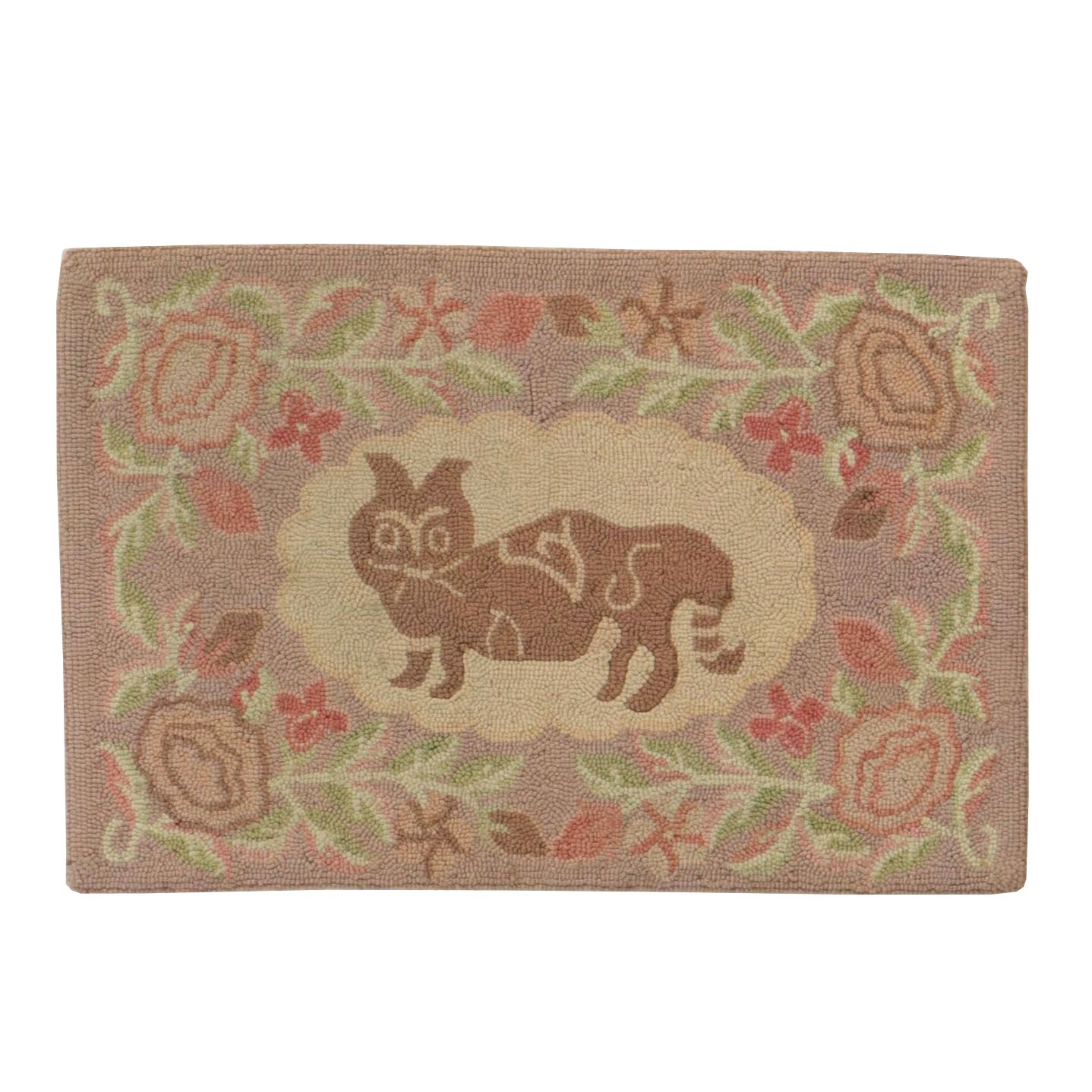 1'11 x 2'11 Handmade Hooked Pictorial Accent Rug