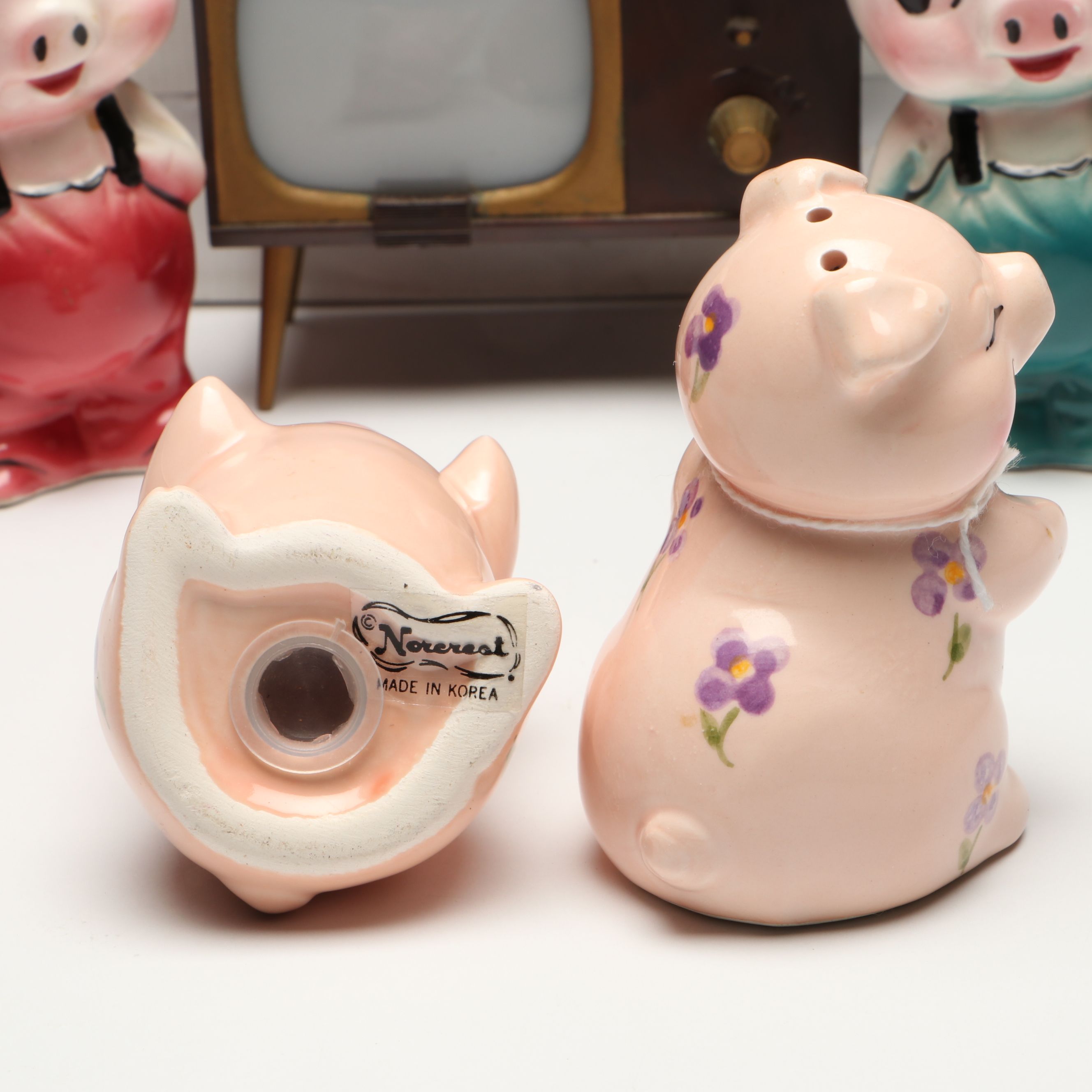 Van Tellingen "Bear Hug" with Pigs and Other Novelty Salt and Pepper Shakers