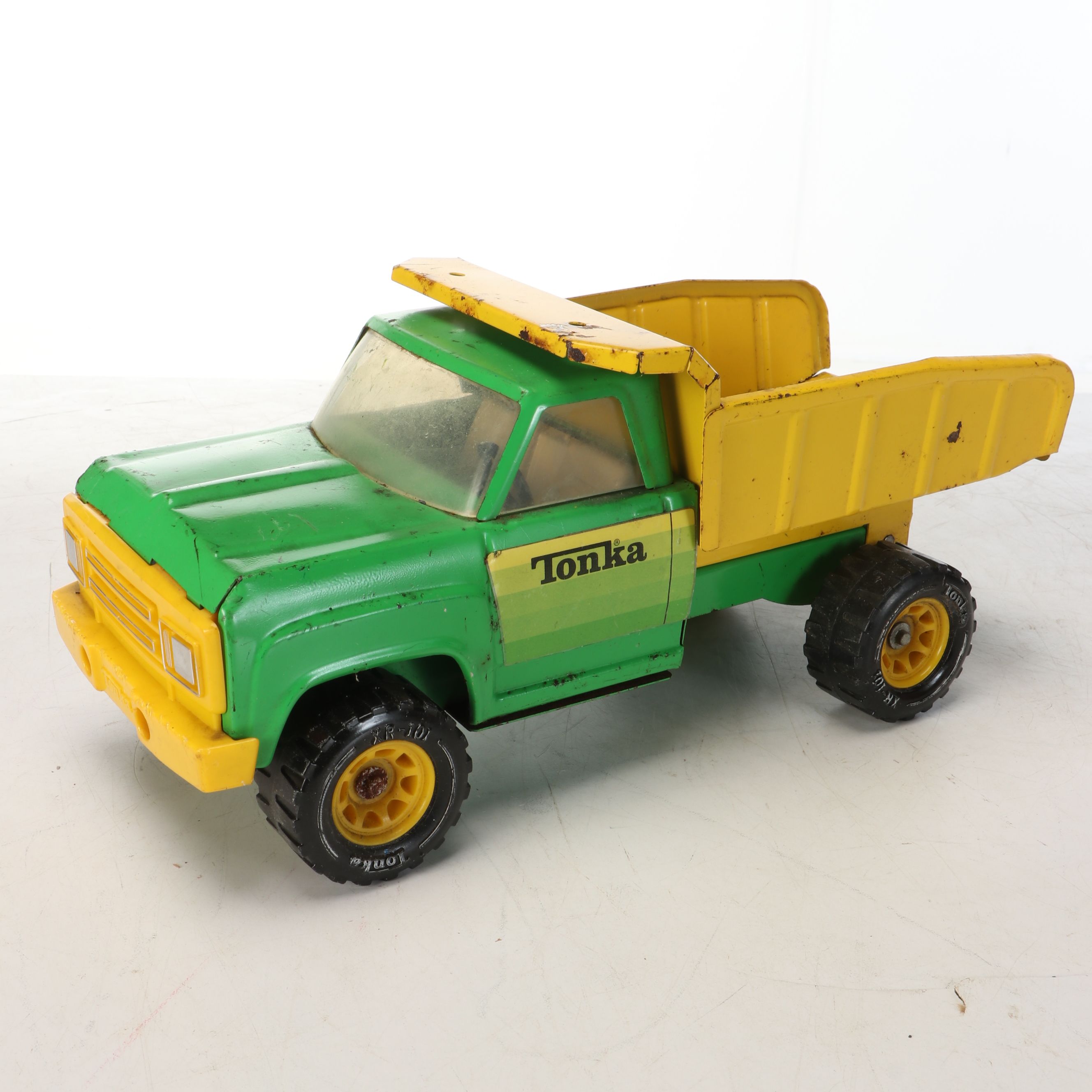 Tonka Pressed Steel Jeep, Dump Trucks, and More Vintage Vehicles