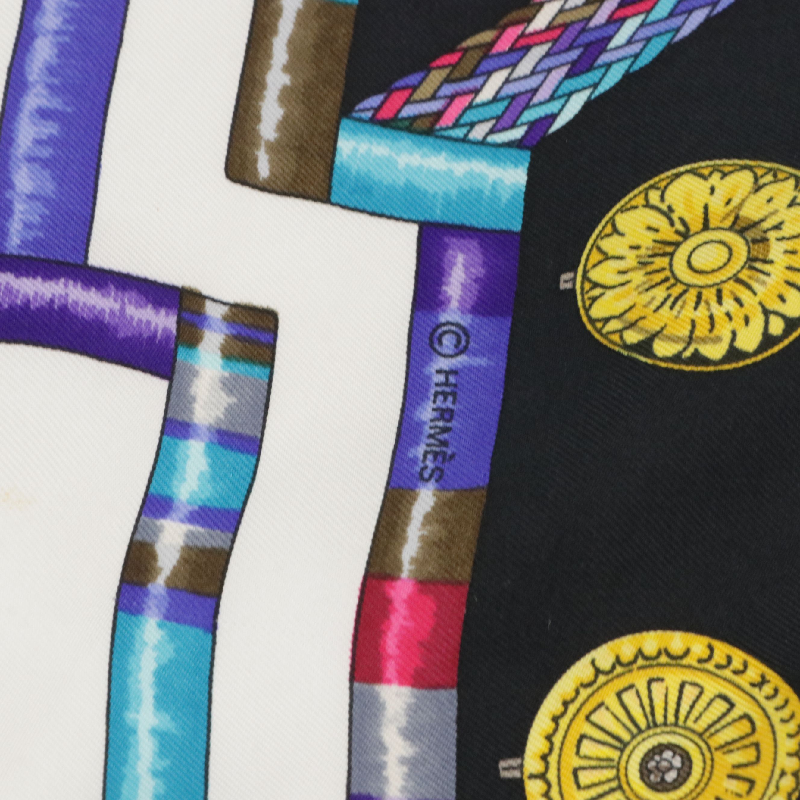 Hermès "Petite Main" Scarf 90 in Silk Twill