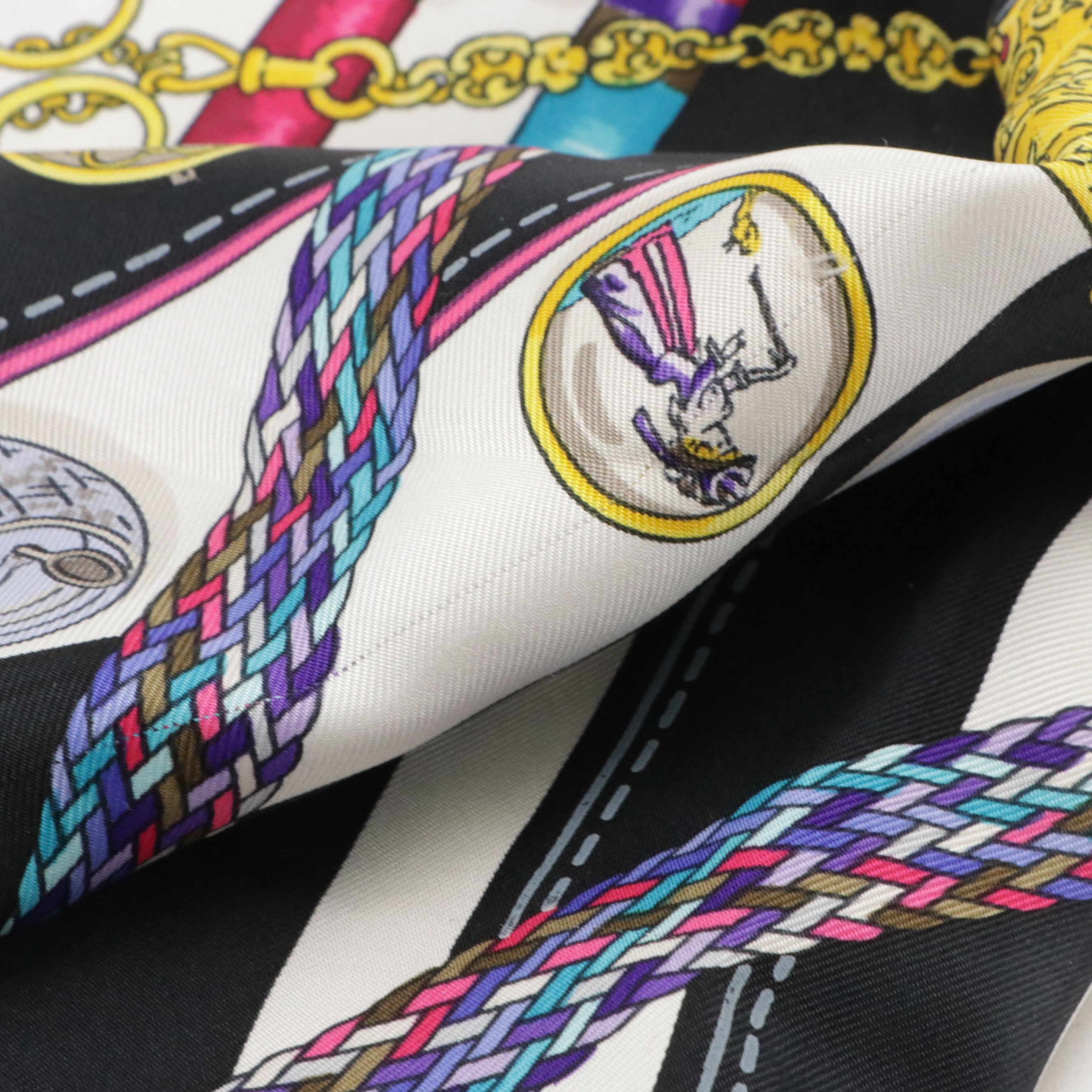 Hermès "Petite Main" Scarf 90 in Silk Twill