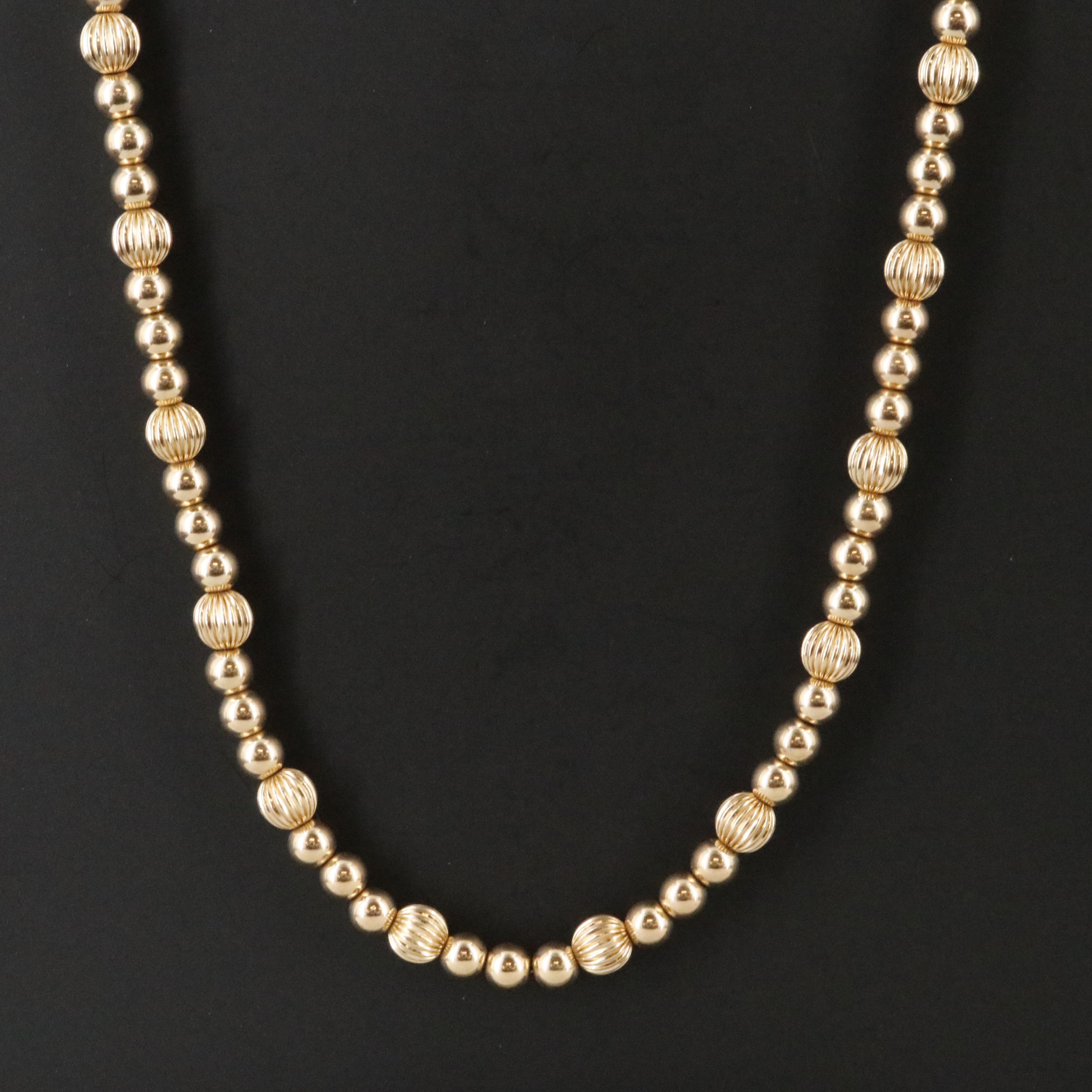 Krementz Fluted Bead Necklace