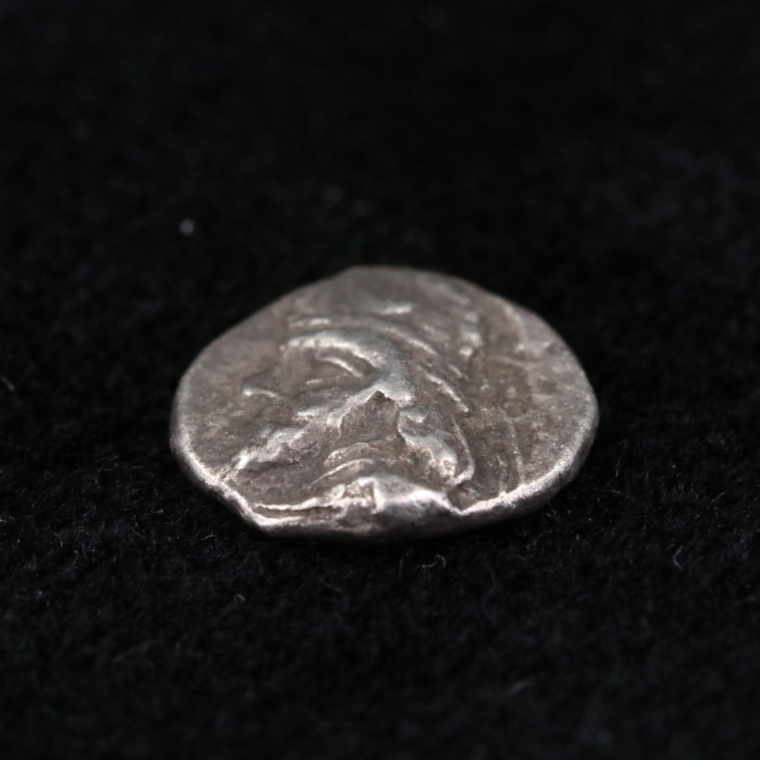 Ancient Kingdom of Persis AR Obol Coin of Oxathres(?), ca. 100 A.D.