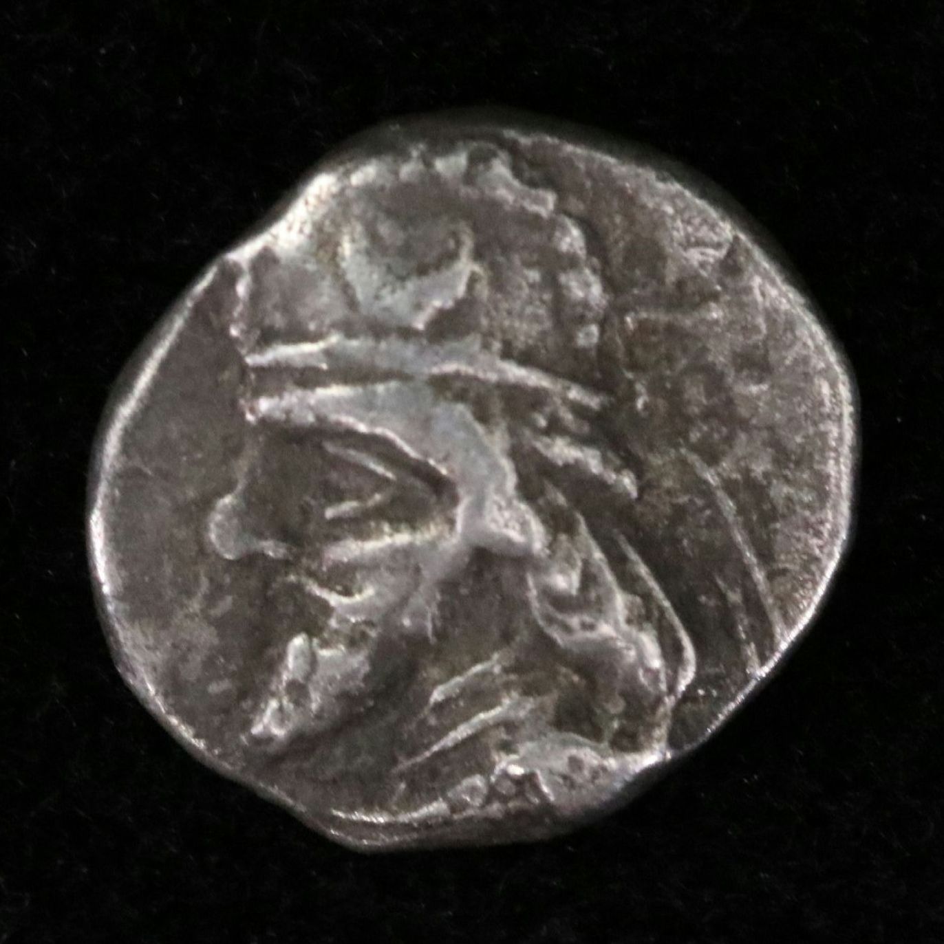 Ancient Kingdom of Persis AR Obol Coin of Oxathres(?), ca. 100 A.D.