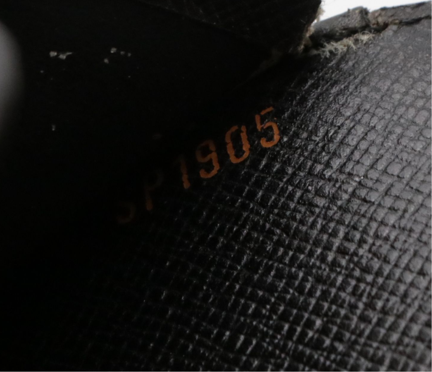 Louis Vuitton Medium Six-Ring Agenda Cover in Black Epi Leather