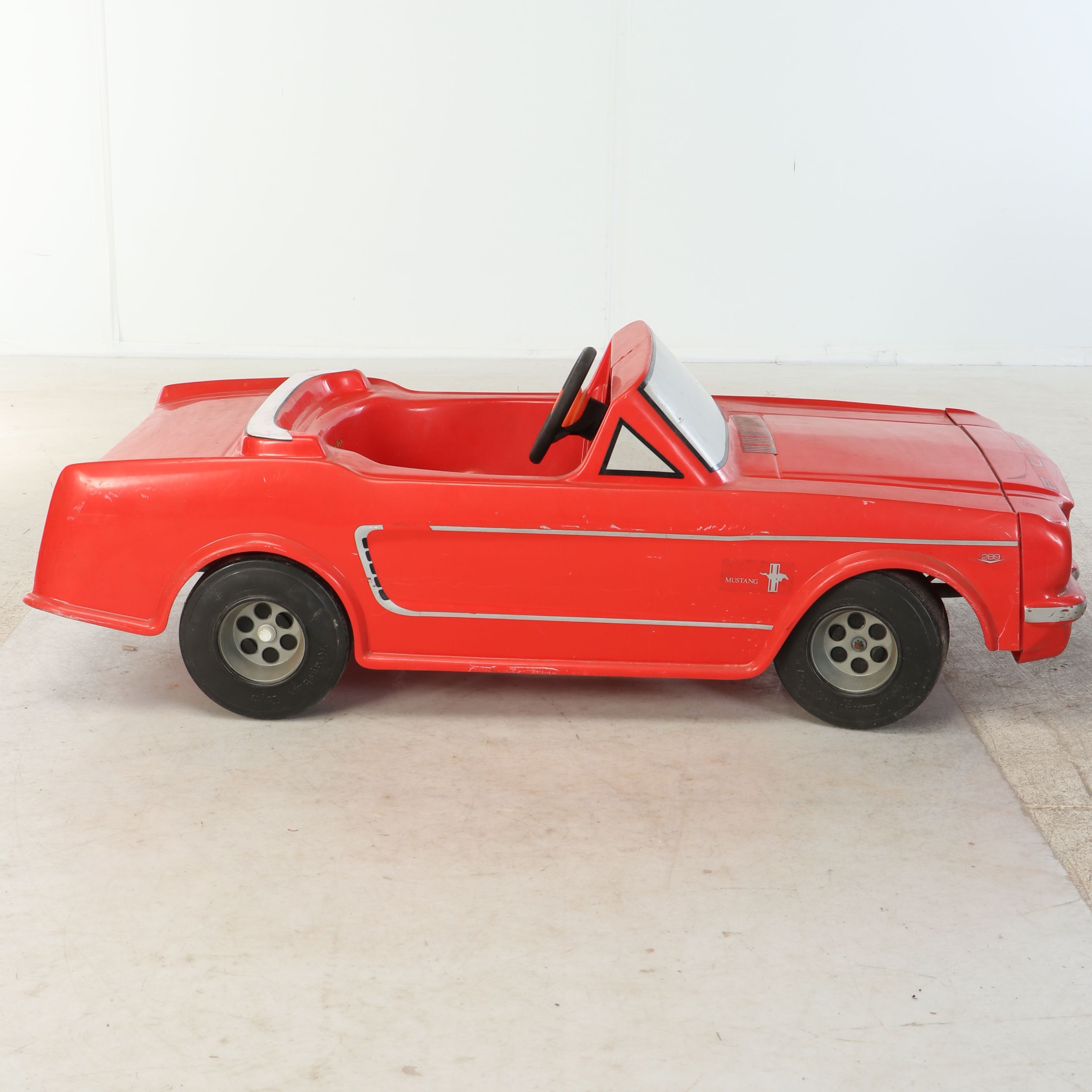 Kingsbury Toys Ford Mustang Convertible Pedal Car