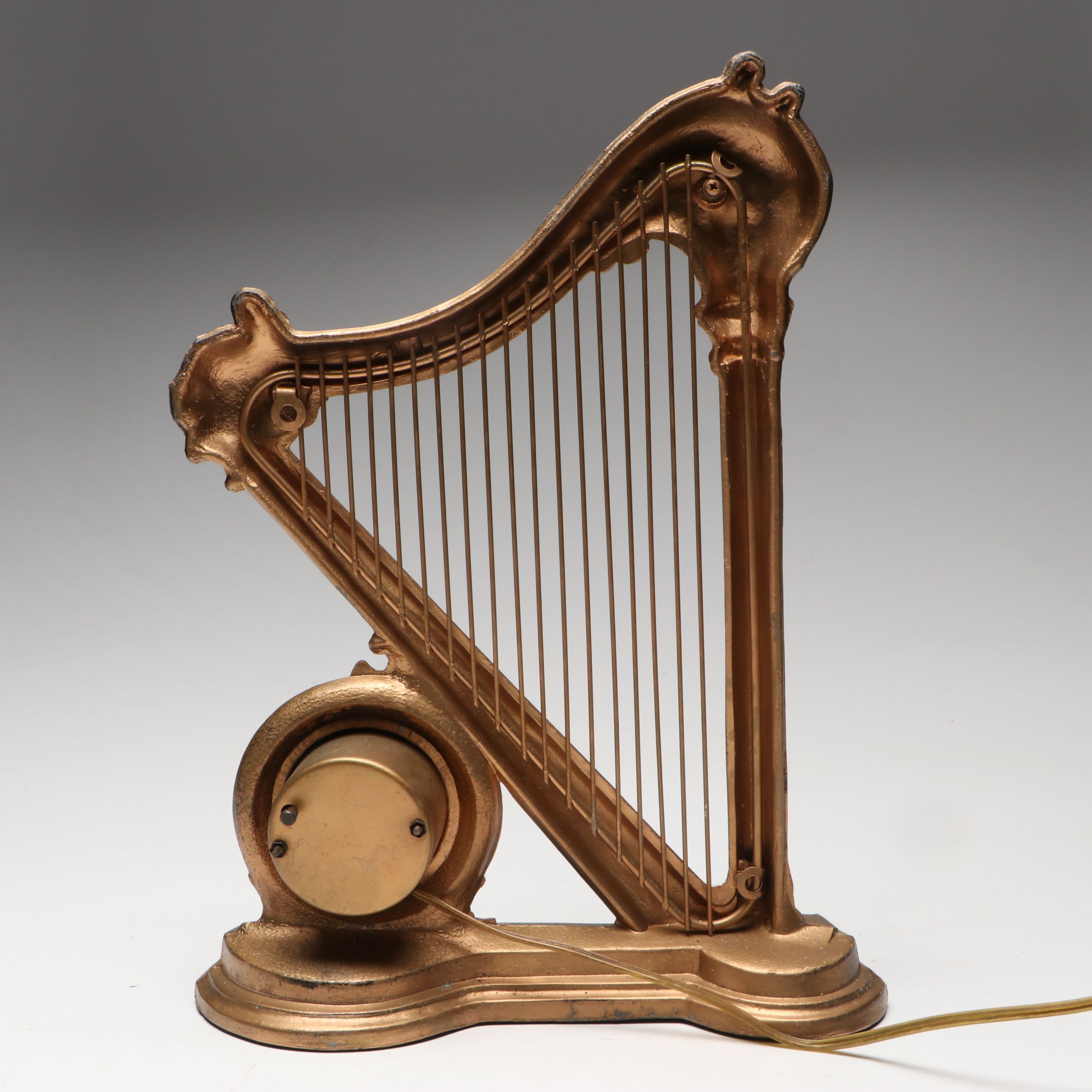 Sessions United Electric Metal Harp Figural Mantel Lamp