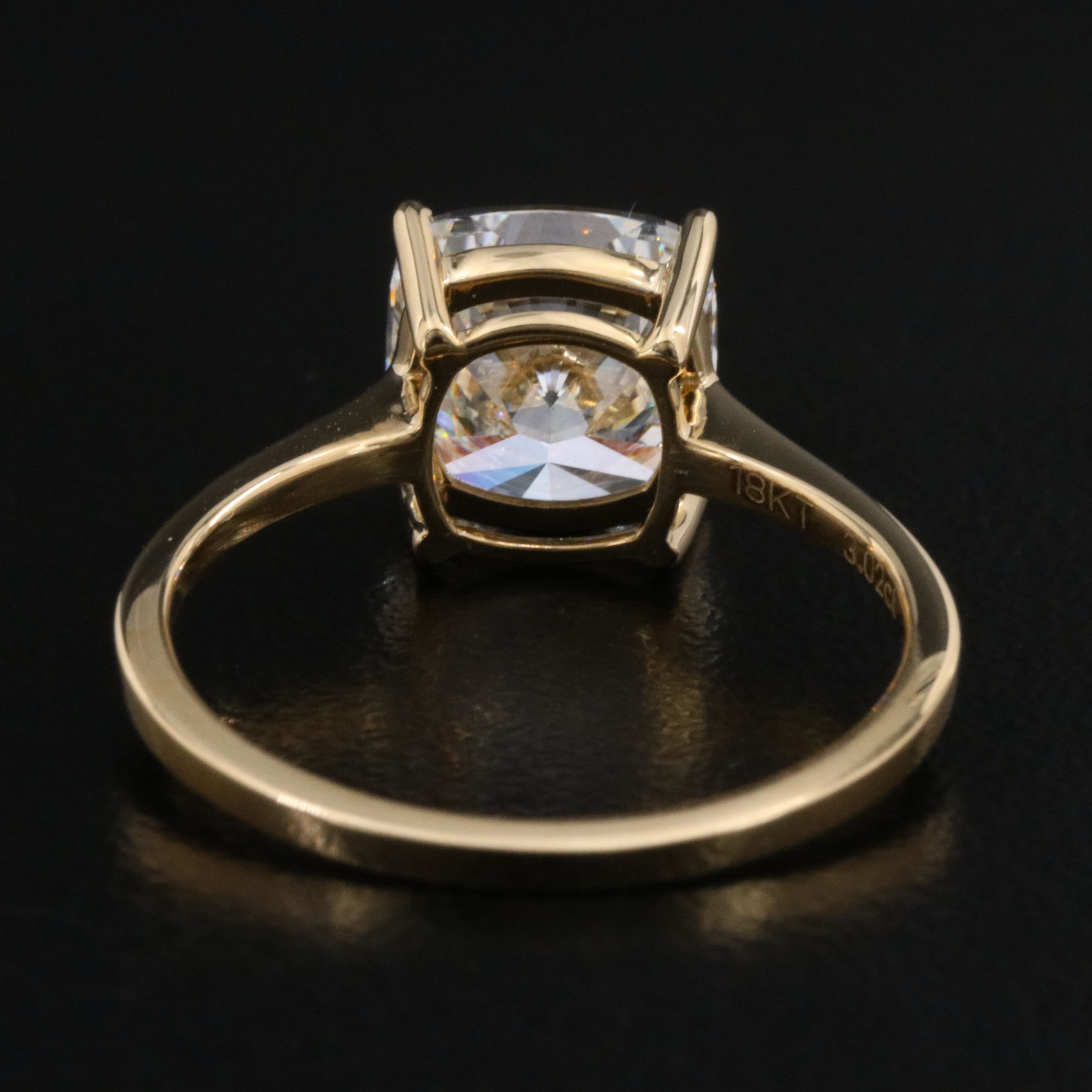 18K 3.02 CT Lab Grown Diamond Solitaire Ring with IGI Report